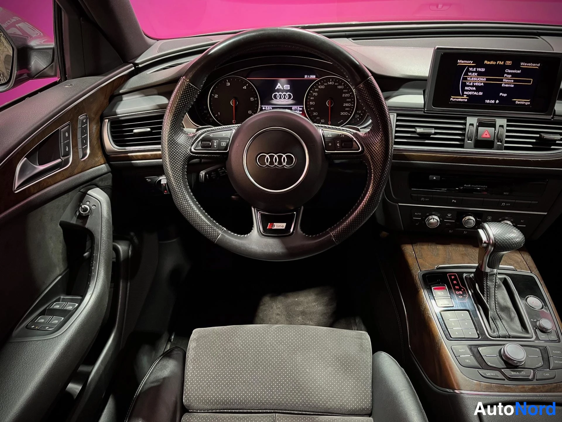 Grey Audi A6 2013, cockpit, photo 8