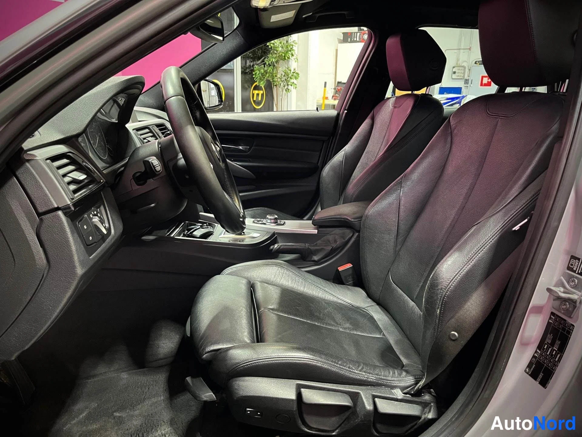 Silver BMW 330d 2012, front seats, photo 11