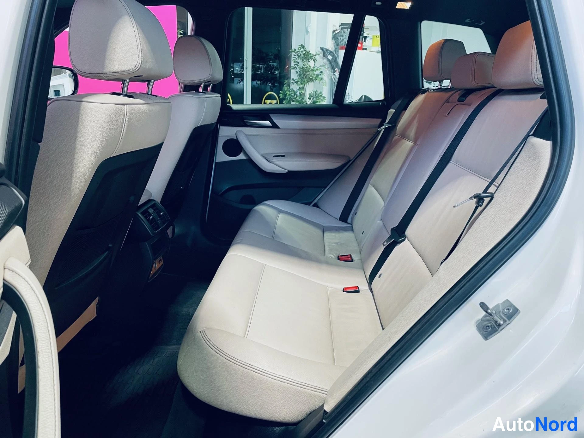 White BMW X3 xDrive30d 2012, rear seats, photo 12