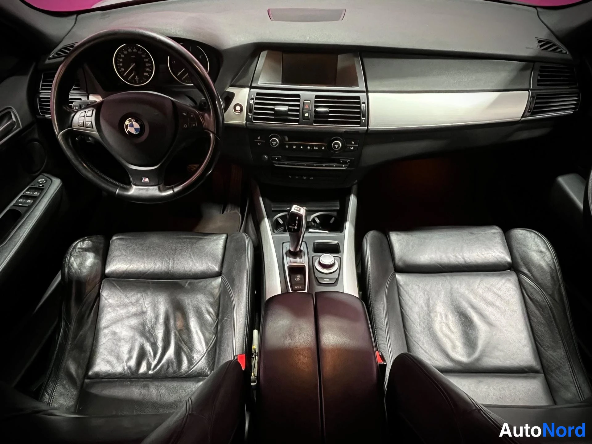 Valkoinen BMW X5 2008, ohjaamo, kuva 10