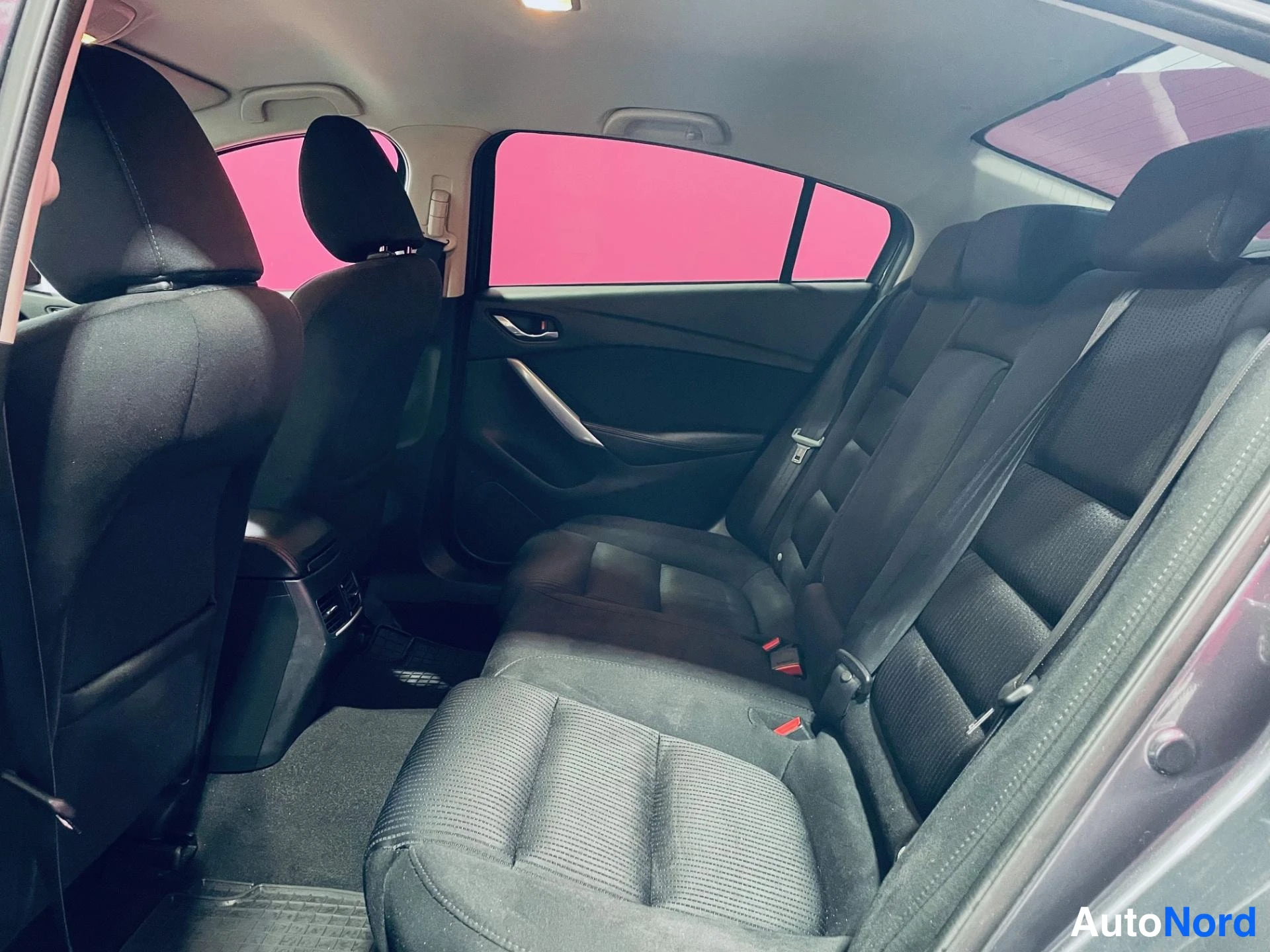 Harmaa Mazda 6 2014, takaistuimet, kuva 12