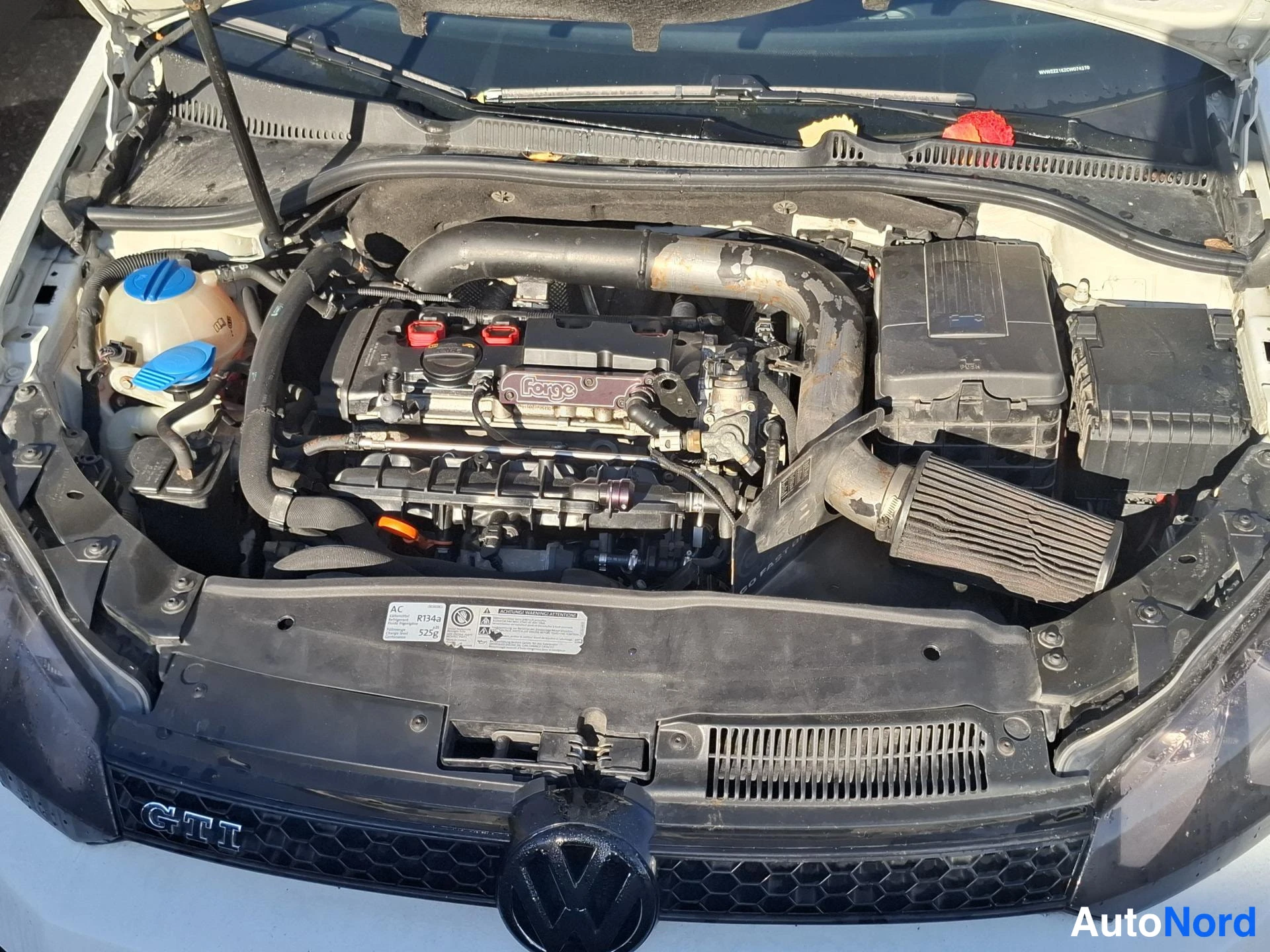 Vit Volkswagen Golf GTI 2012, motorrum, bild 15