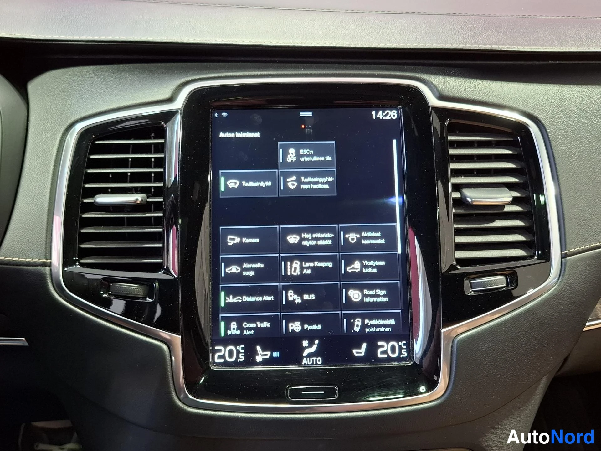 Sininen Volvo XC90 2017, kuva 27