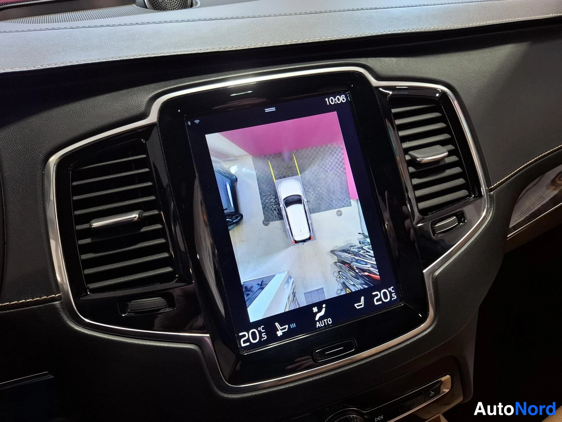 Sininen Volvo XC90 2017, kuva 28