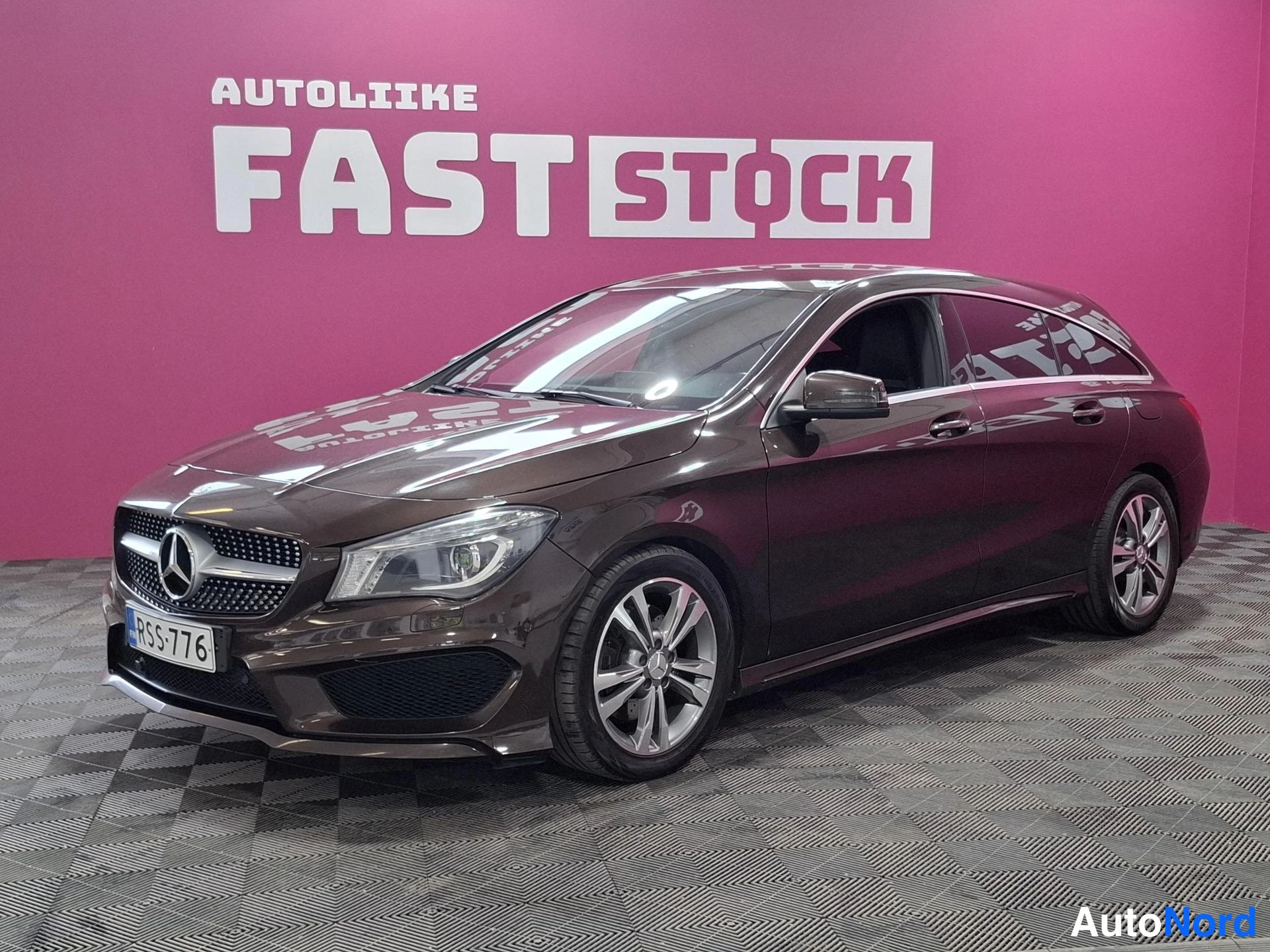 Mercedes-Benz CLA 220 CDI A Shooting Brake AMG 2016