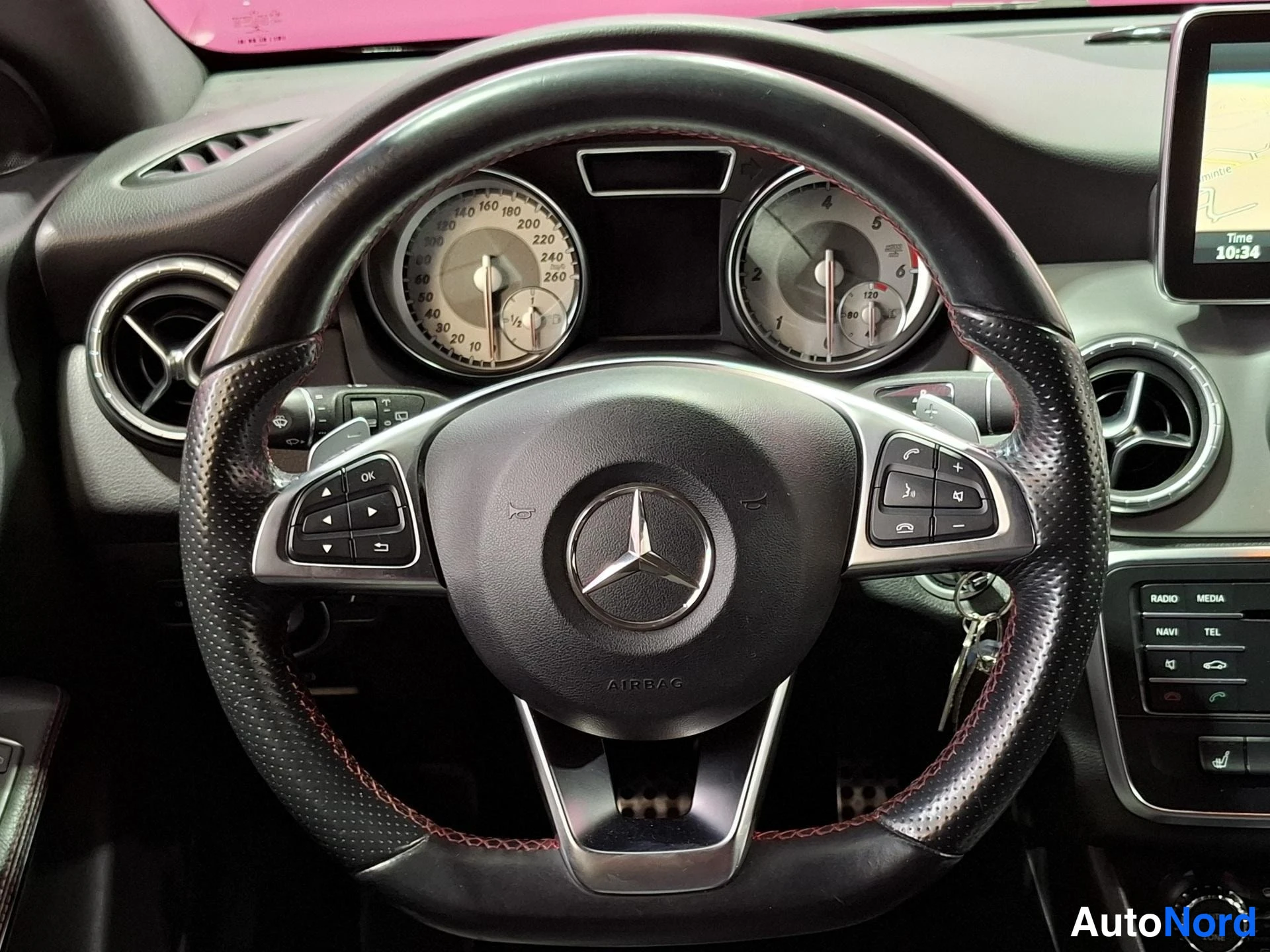 Brown Mercedes-Benz CLA 220 CDI 2016, detail, photo 13