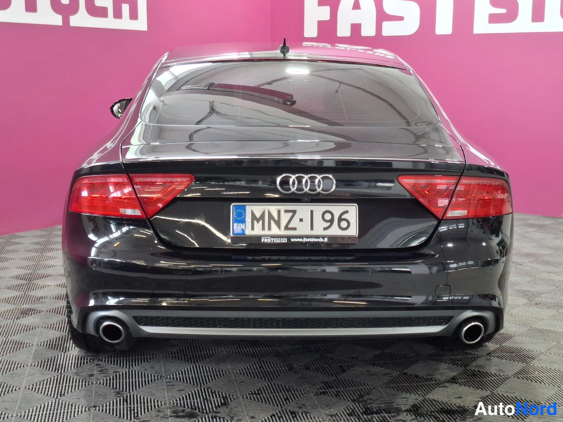 Musta Audi A7 2011, takaa, kuva 6