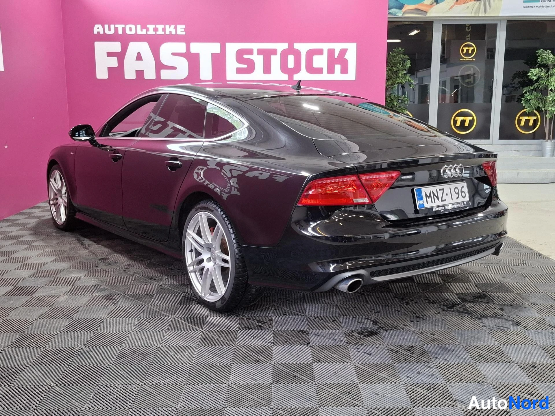 Musta Audi A7 2011, takaviisto, kuva 5