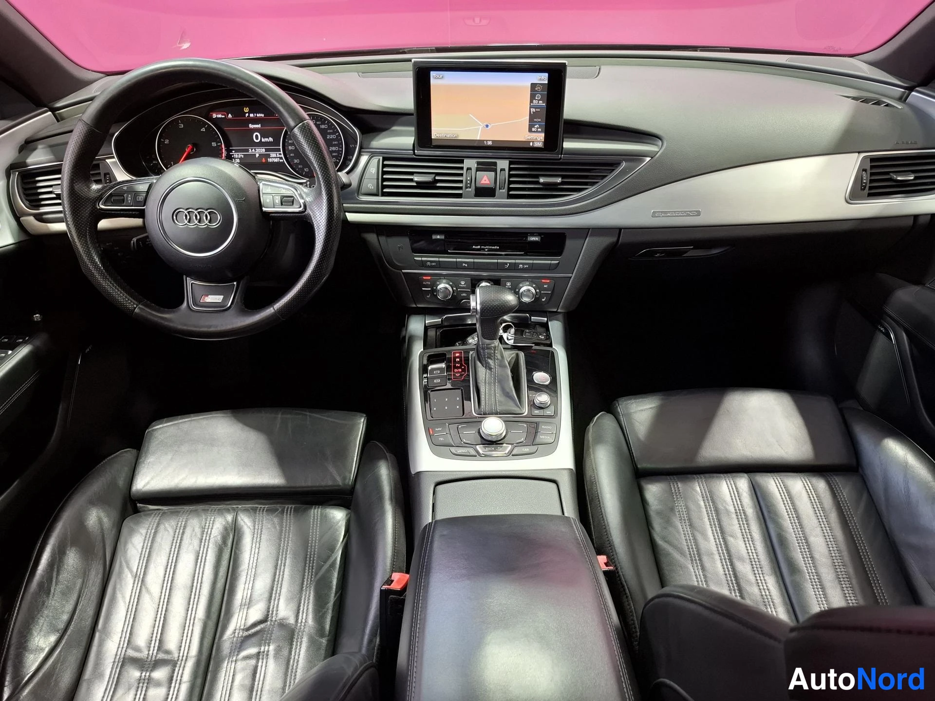 Musta Audi A7 2011, ohjaamo, kuva 8