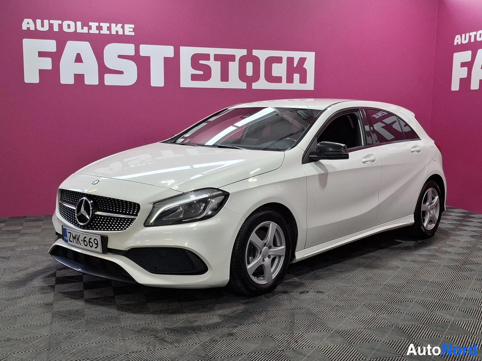 Mercedes-Benz A 180 d AMG 2016