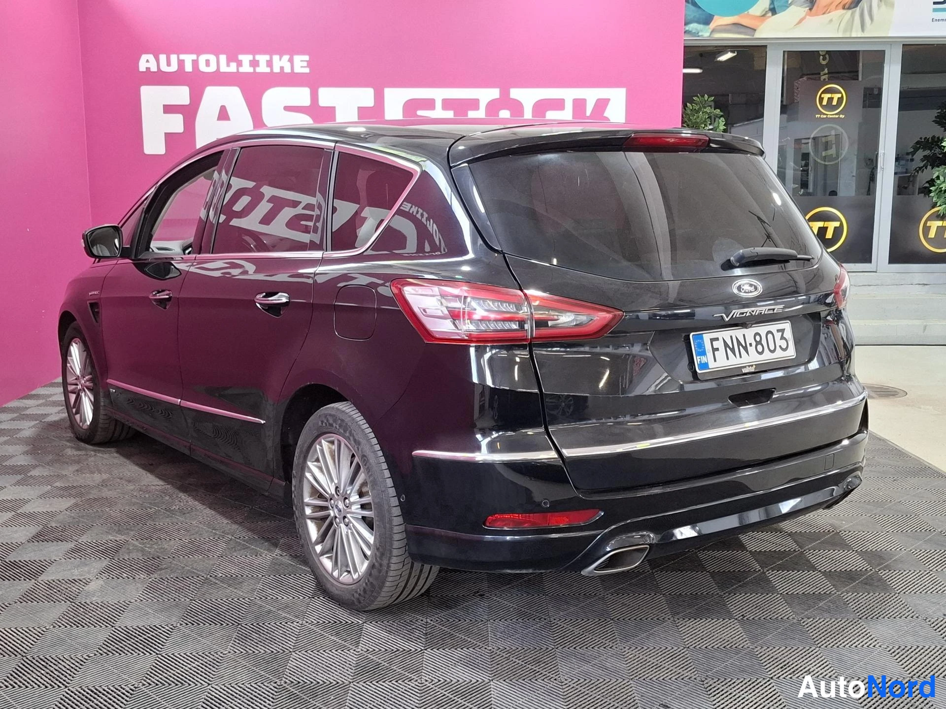 Musta Ford S-MAX 2018, takaviisto, kuva 4
