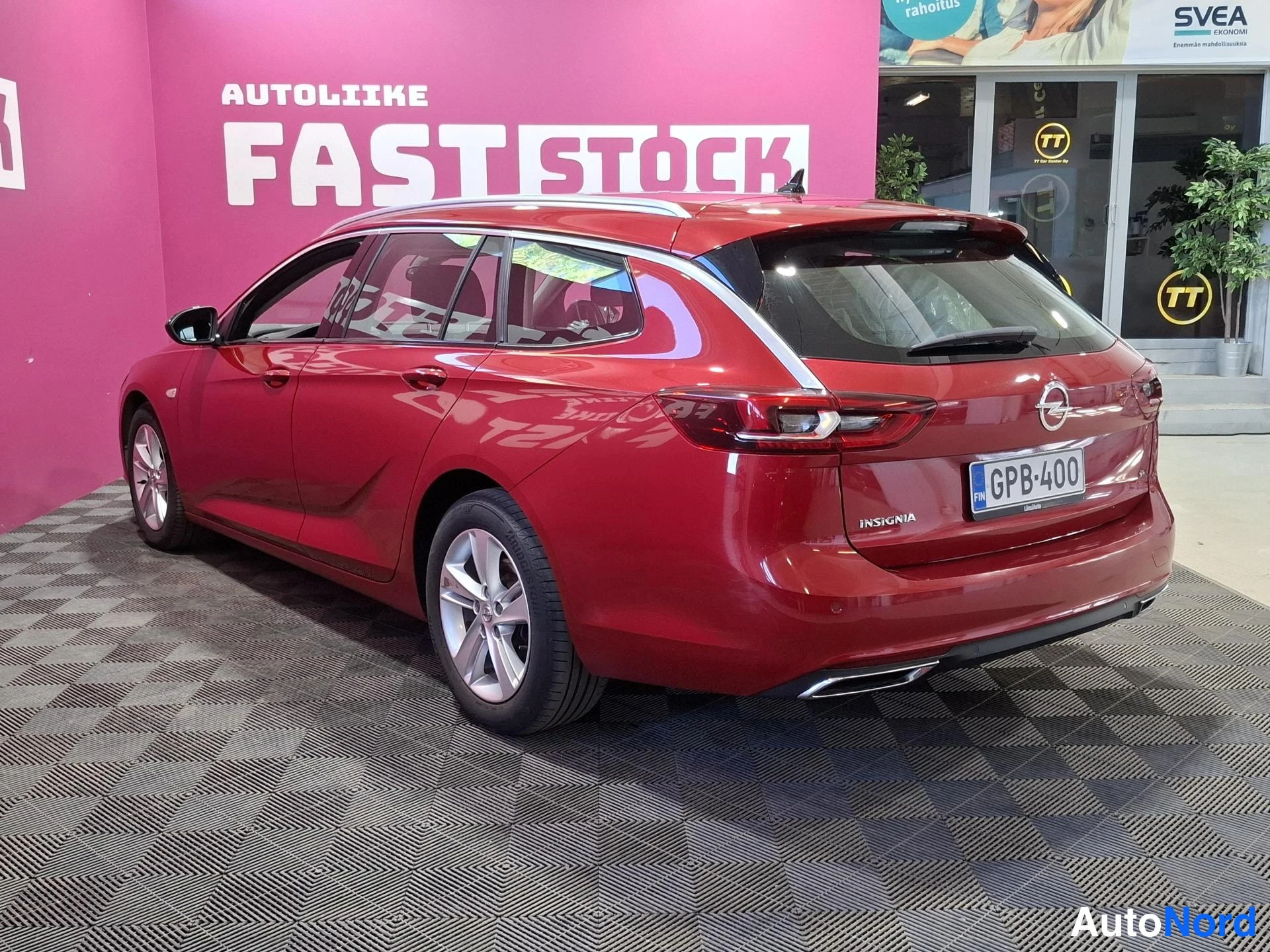 Punainen Opel Insignia Sports Tourer 2022, takaviisto, kuva 4