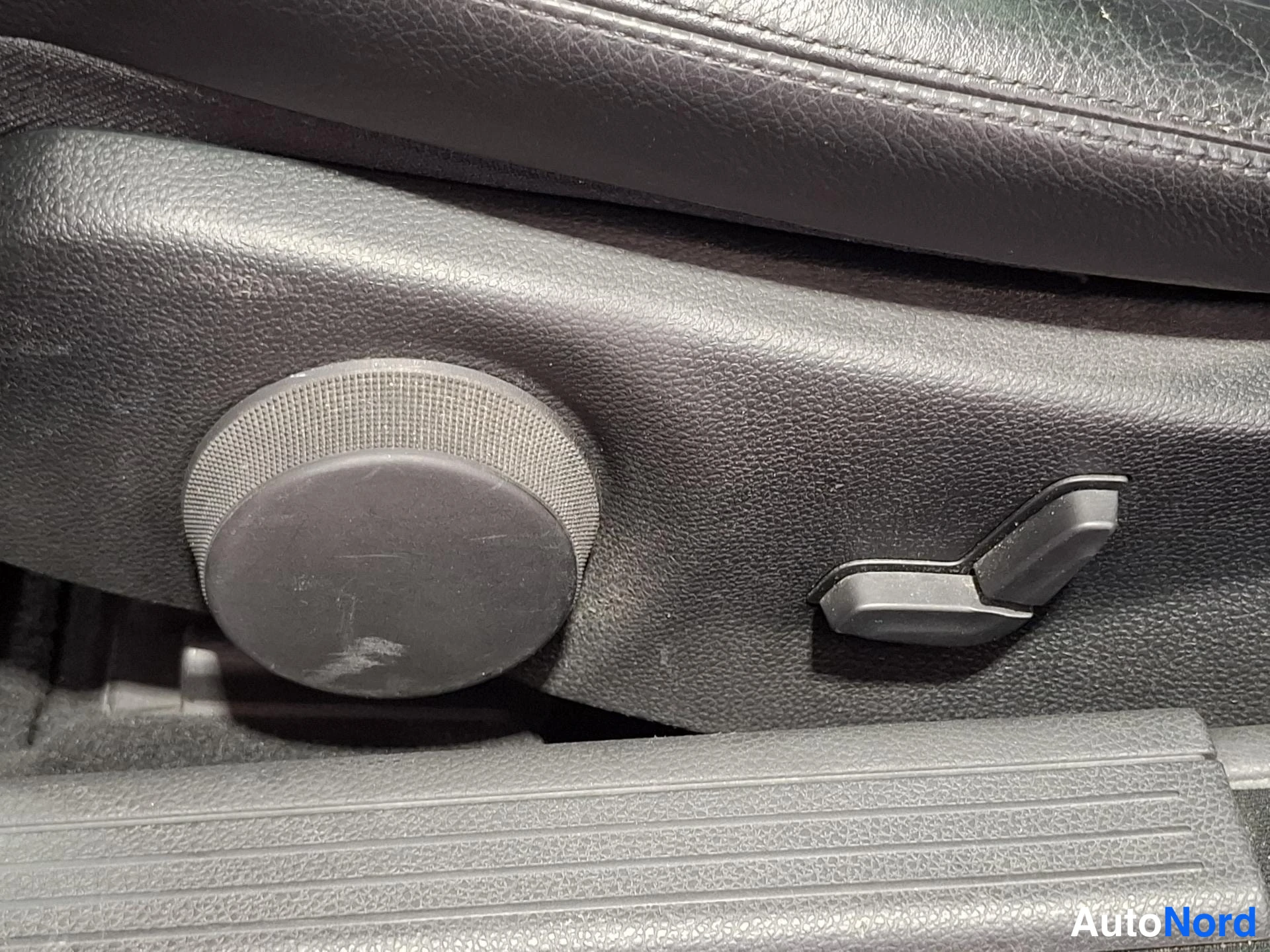 Grå Mercedes-Benz C 350 2008, detalj, bild 12