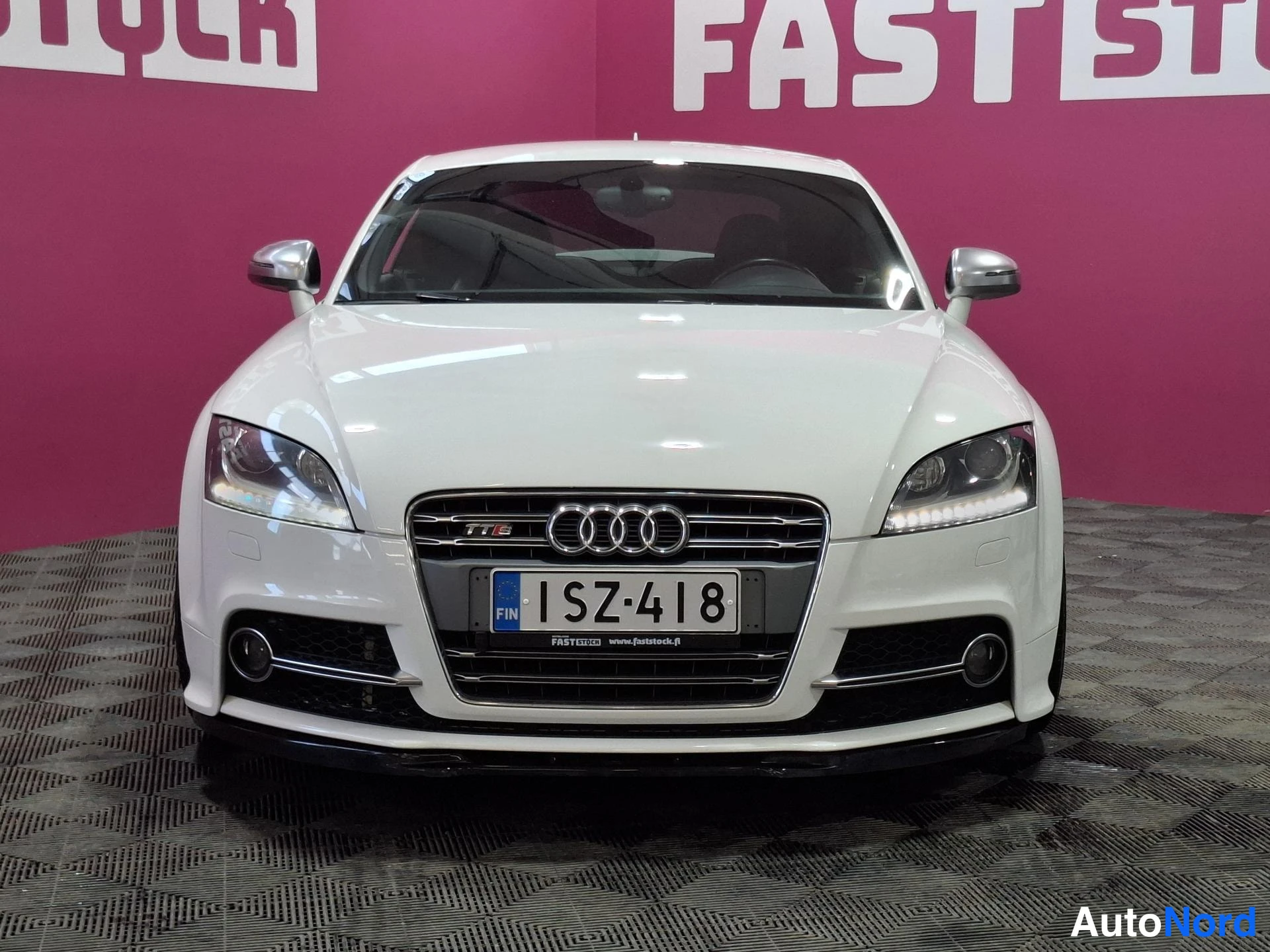 White Audi TTS 2011, front, photo 3