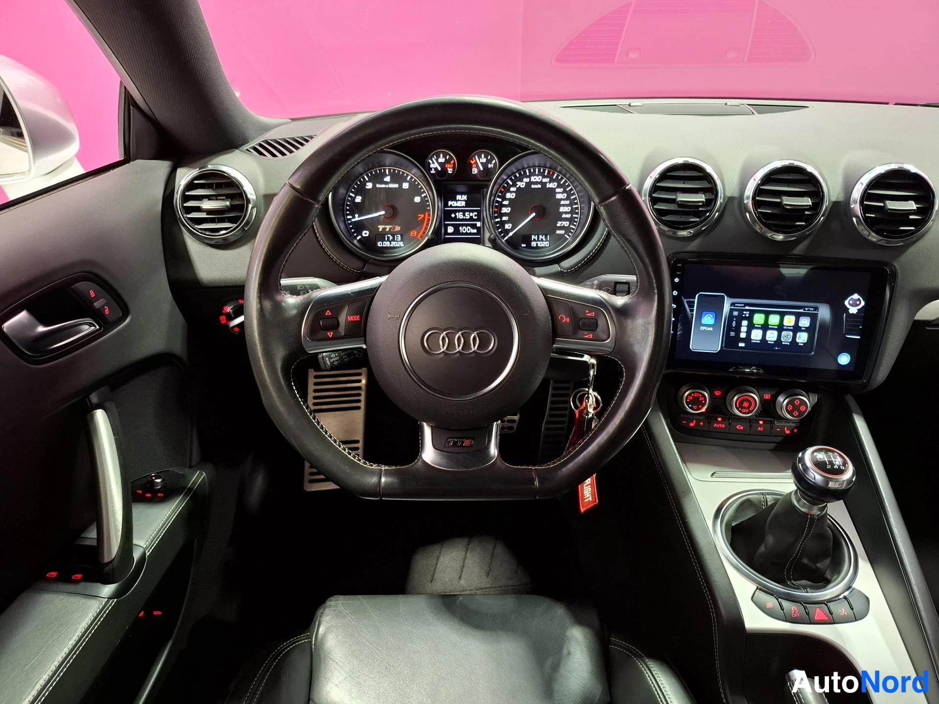 White Audi TTS 2011, cockpit, photo 9