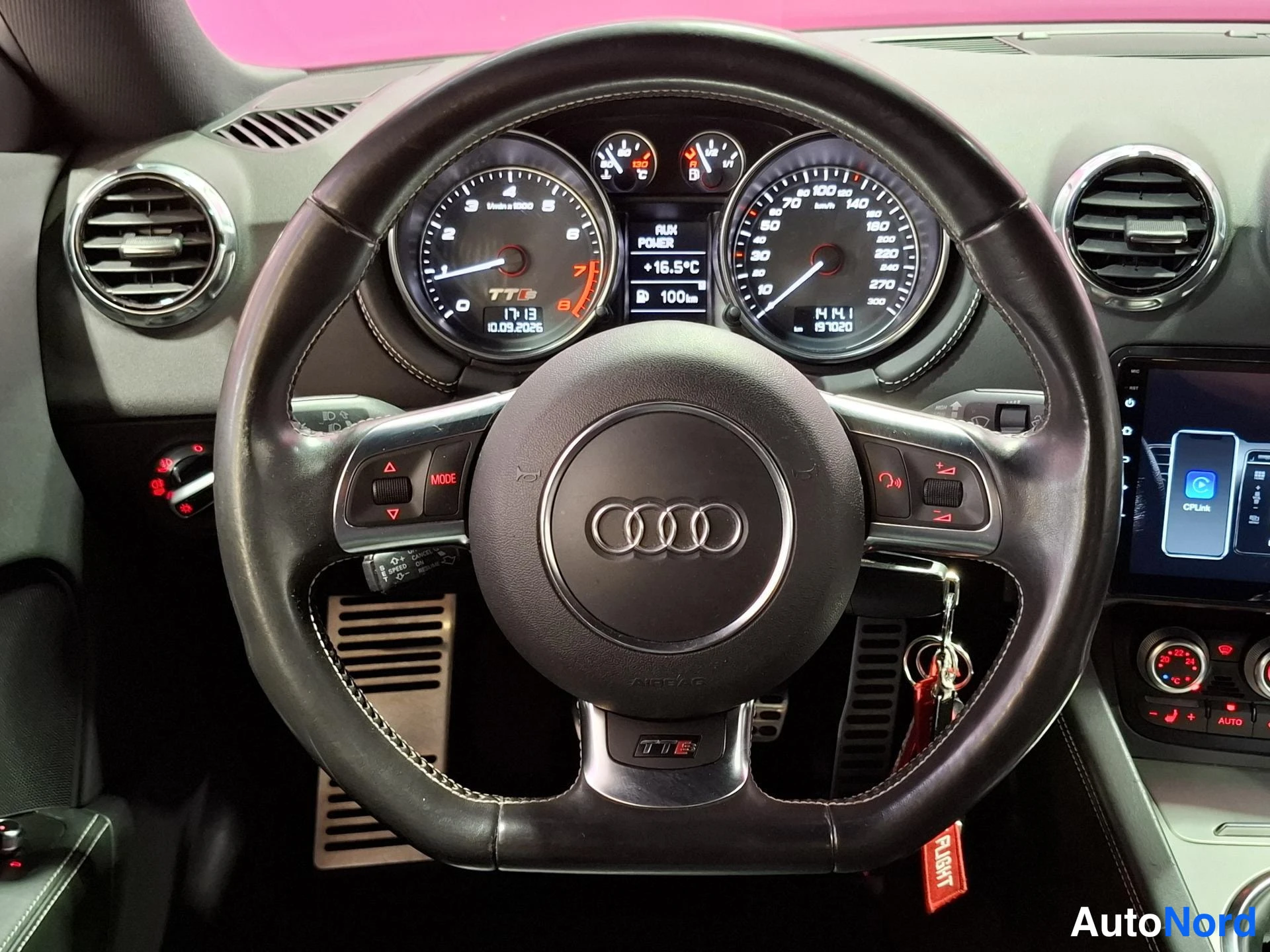 White Audi TTS 2011, detail, photo 14