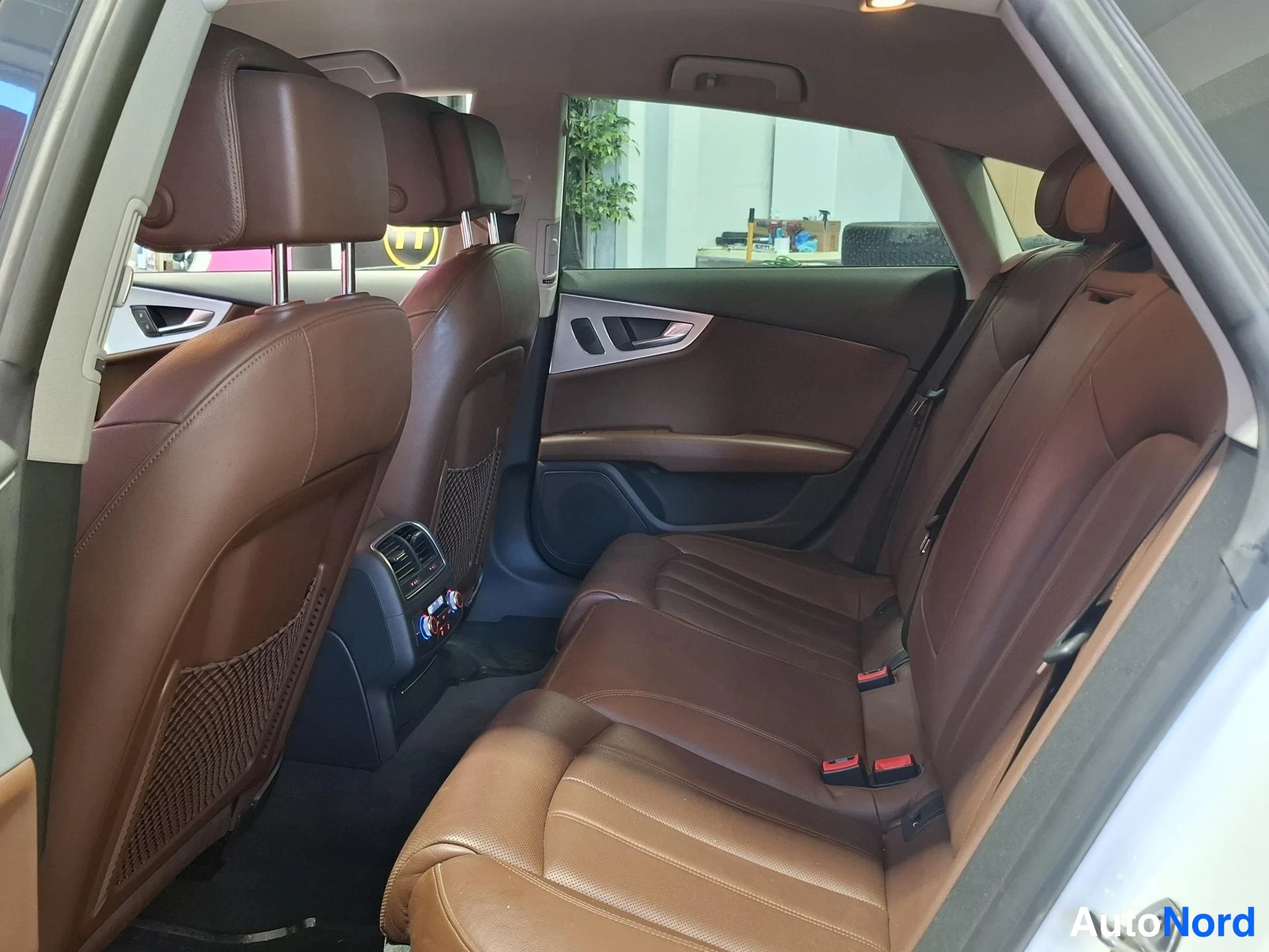 White Audi A7 2012, rear seats, photo 11