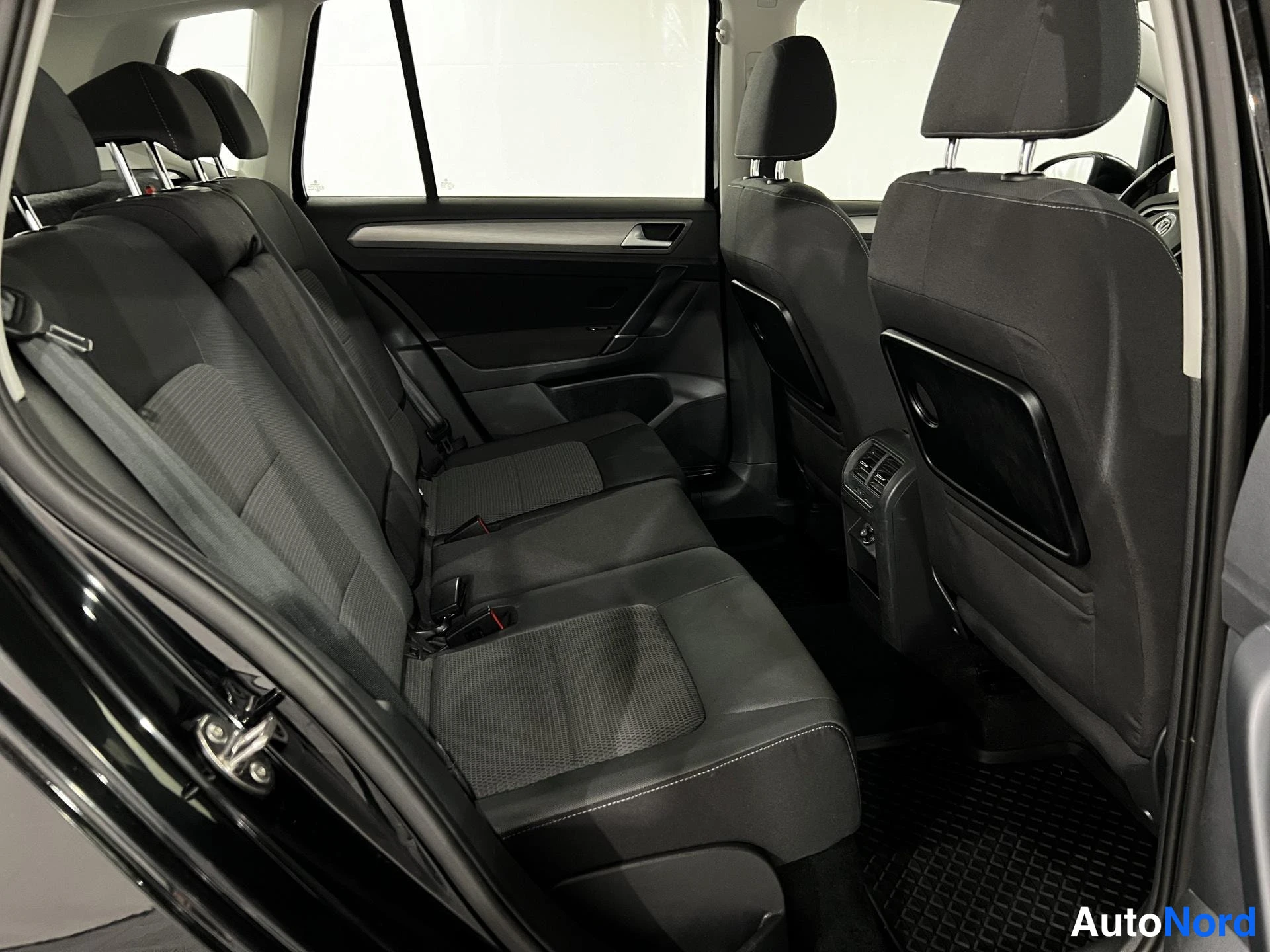 Musta Volkswagen Golf Sportsvan 2014, kuva 13
