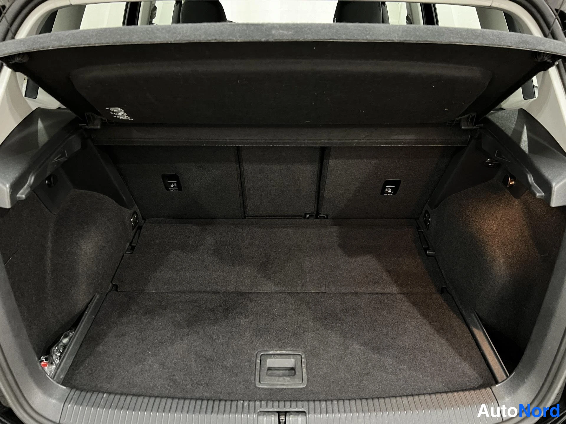 Musta Volkswagen Golf Sportsvan 2014, kuva 14