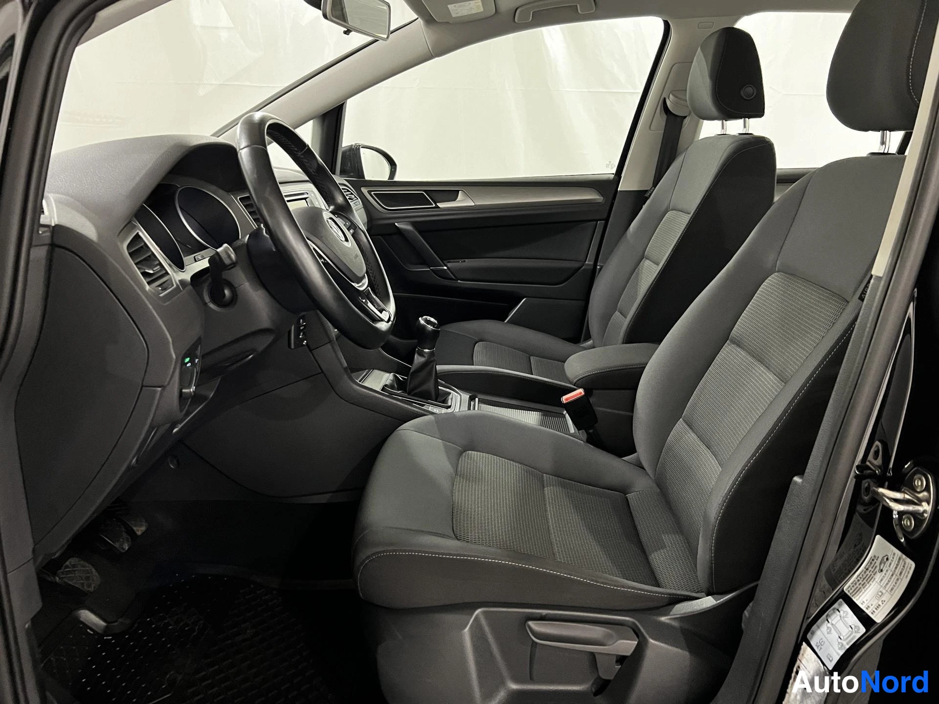 Musta Volkswagen Golf Sportsvan 2014, kuva 7