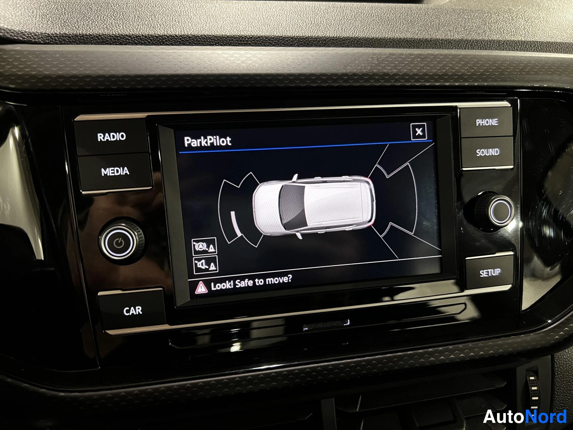 Musta Volkswagen T-Cross 2019, kuva 17