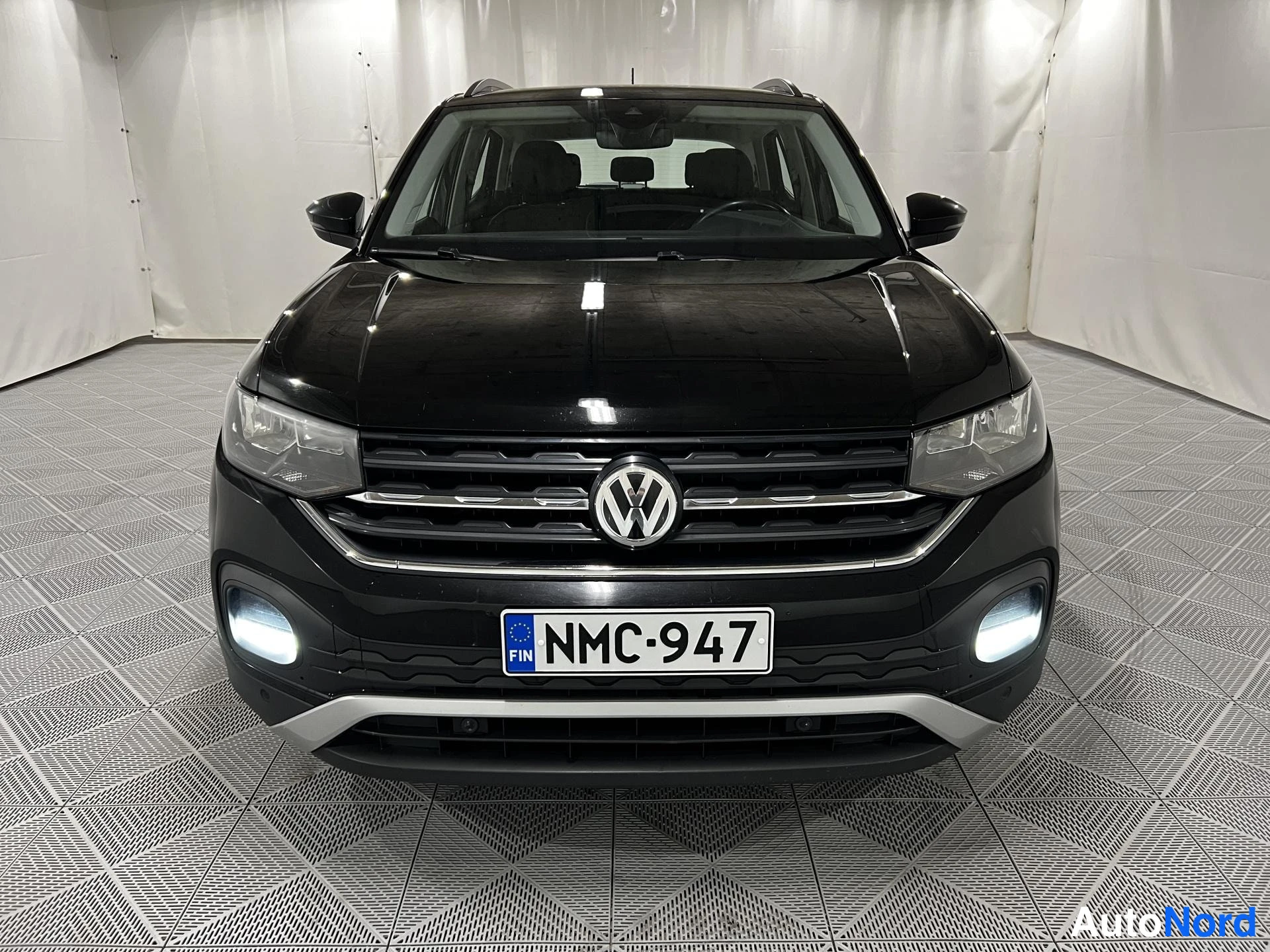 Musta Volkswagen T-Cross 2019, kuva 3