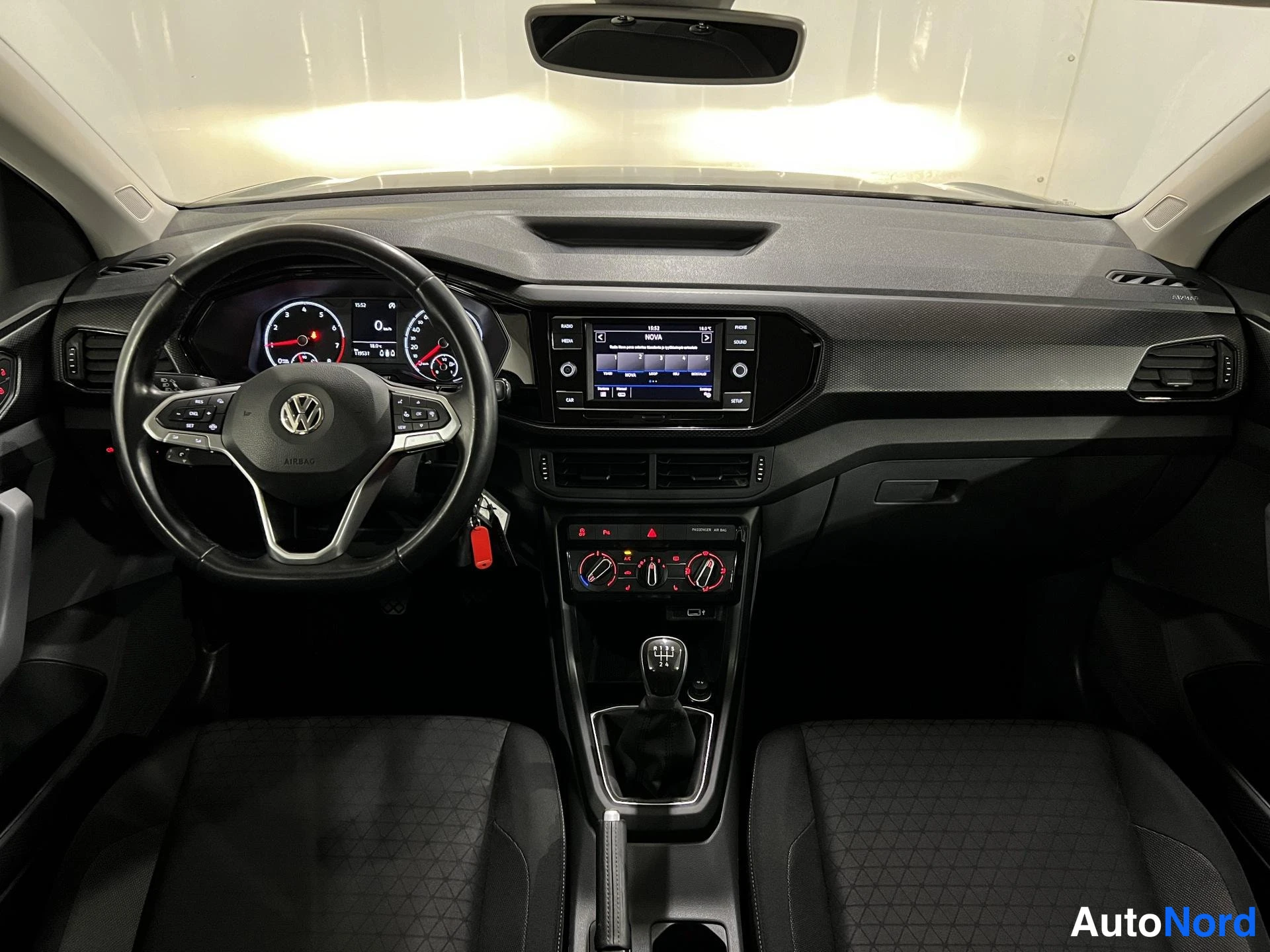 Musta Volkswagen T-Cross 2019, kuva 7