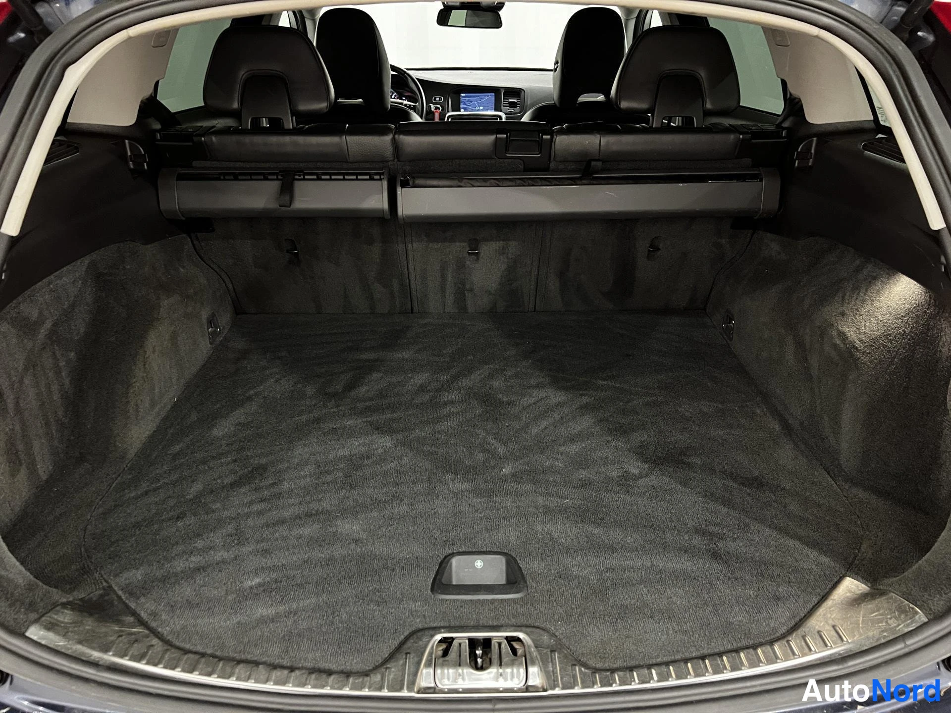 Sininen Volvo V60 2014, kuva 13
