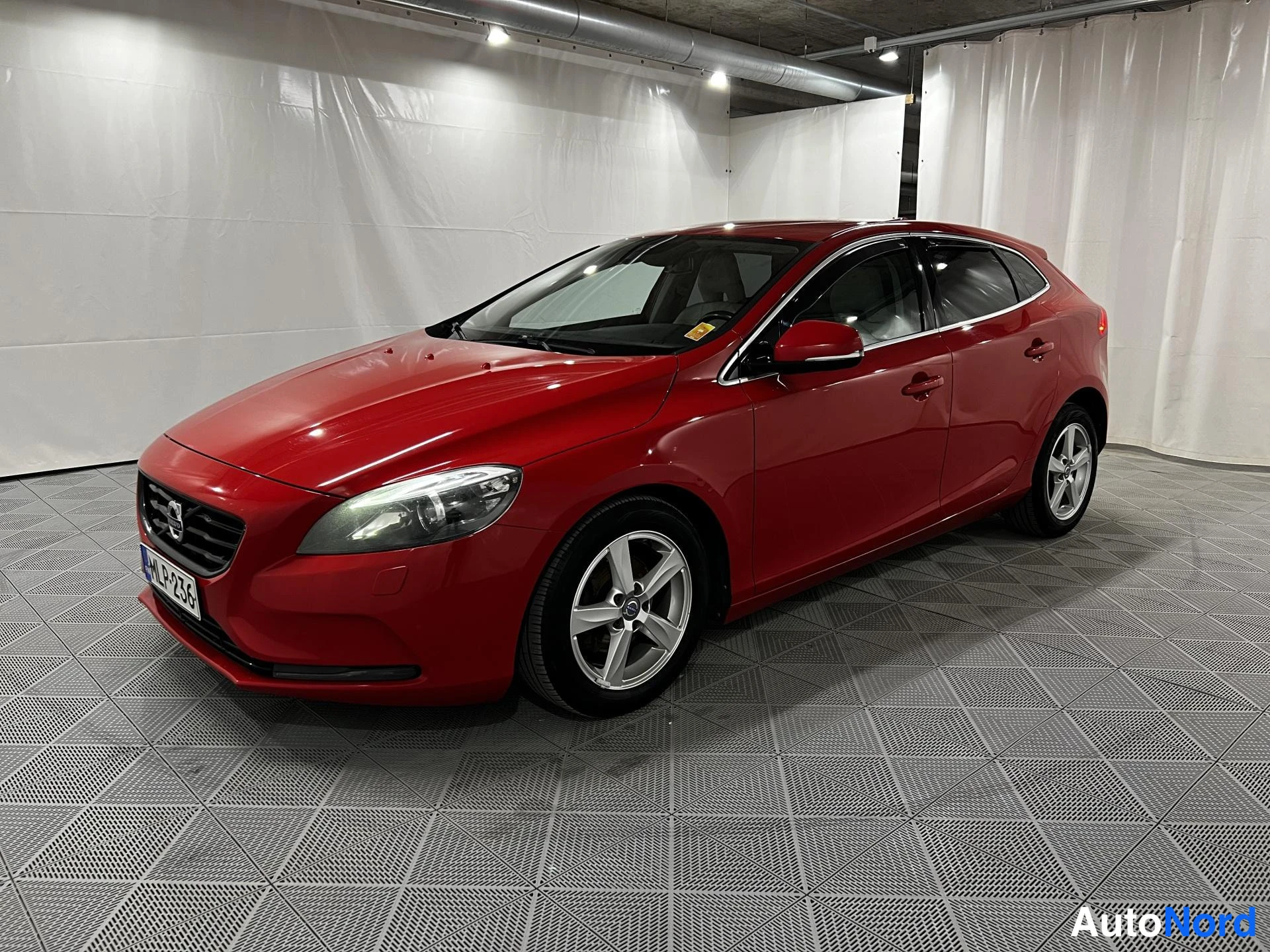 Volvo V40 D2 Momentum 2013
