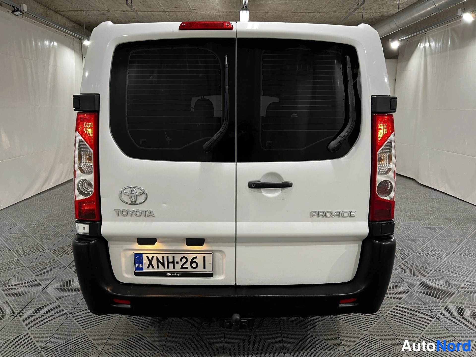 Valkoinen Toyota Proace 2015, kuva 6