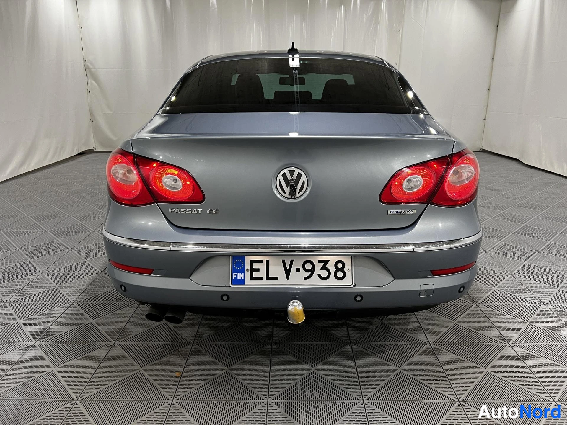 Harmaa Volkswagen Passat CC 2011, kuva 6