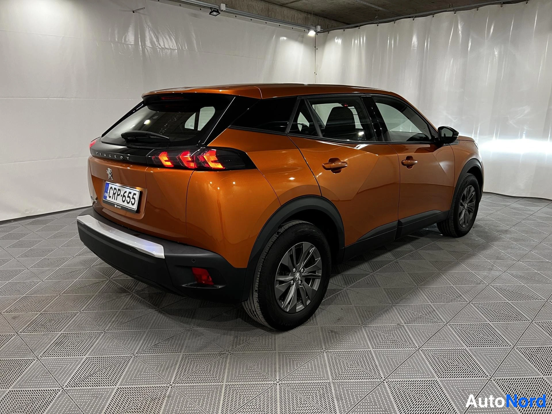 Oranssi Peugeot e-2008 2023, kuva 4