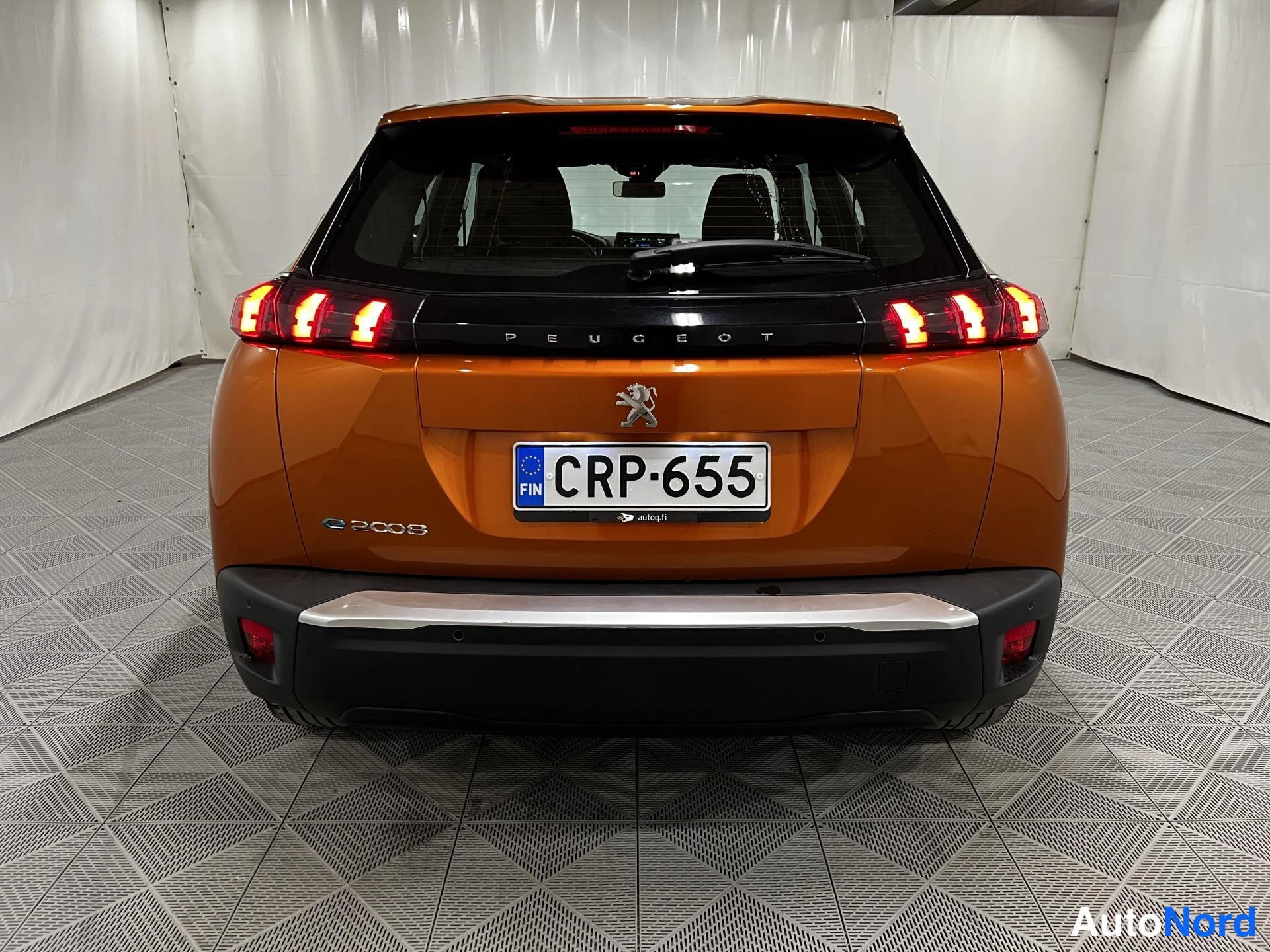 Oranssi Peugeot e-2008 2023, kuva 6