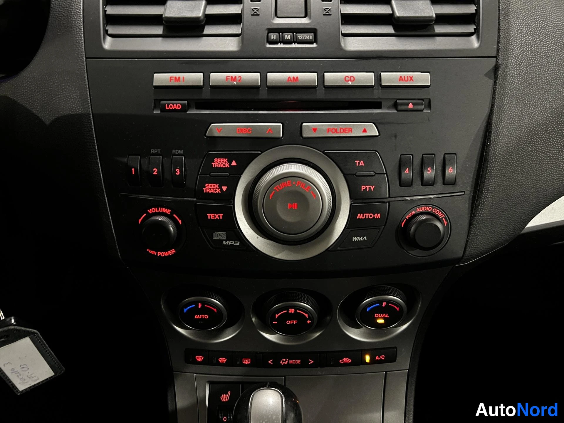 Sininen Mazda 3 2012, yksityiskohta, kuva 14