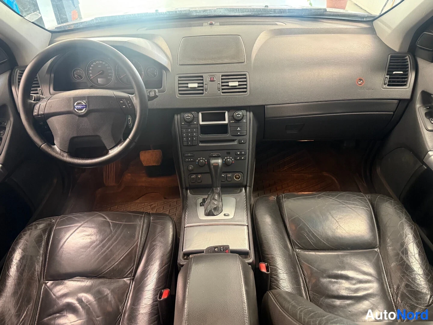 Hopea Volvo XC90 2006, ohjaamo, kuva 7