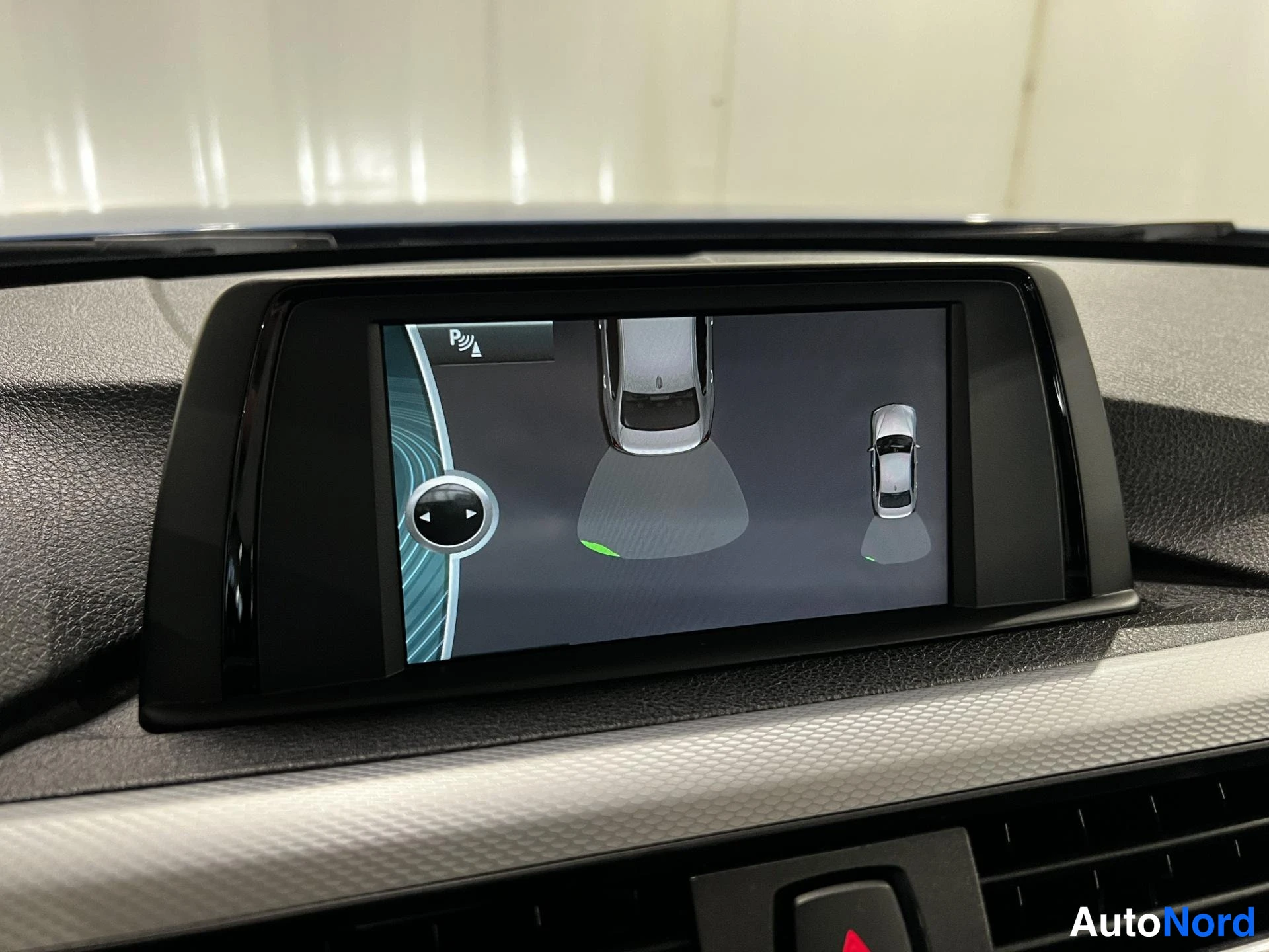Blue BMW 320i xDrive 2013, detail, photo 19