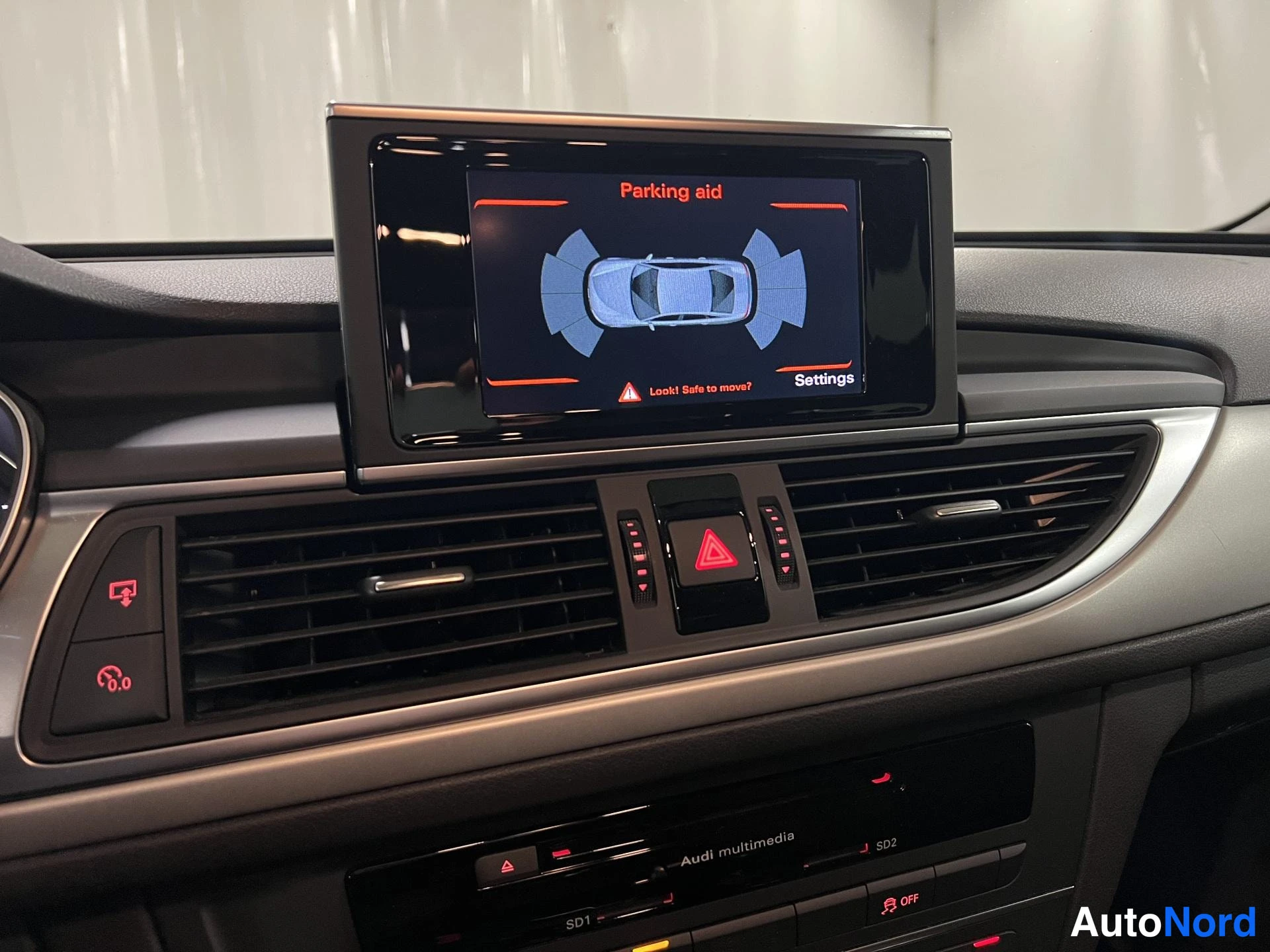 Musta Audi A6 2014, yksityiskohta, kuva 12