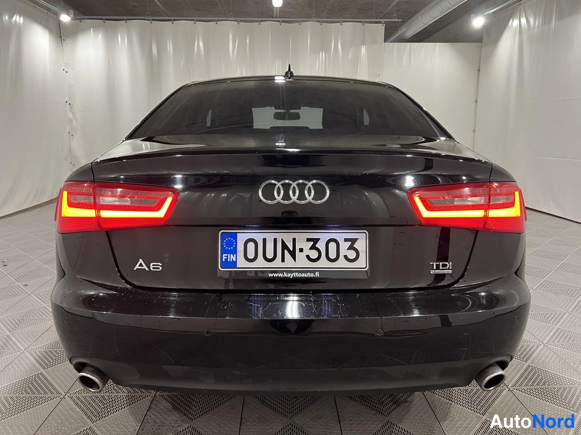 Musta Audi A6 2014, takaa, kuva 6