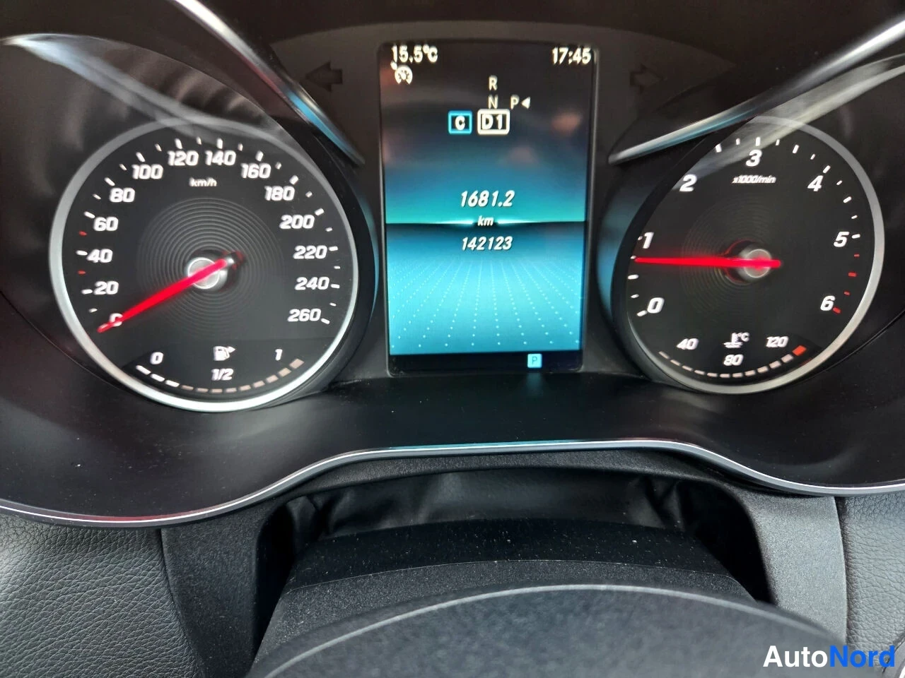 Harmaa Mercedes-Benz C 220 d 2019, yksityiskohta, kuva 13