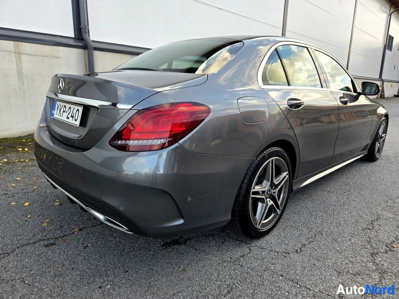Harmaa Mercedes-Benz C 220 d 2019, takaviisto, kuva 5