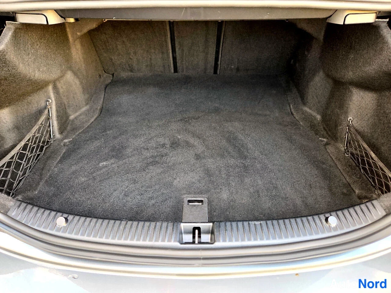 Harmaa Mercedes-Benz C 220 d 2019, tavaratila, kuva 11