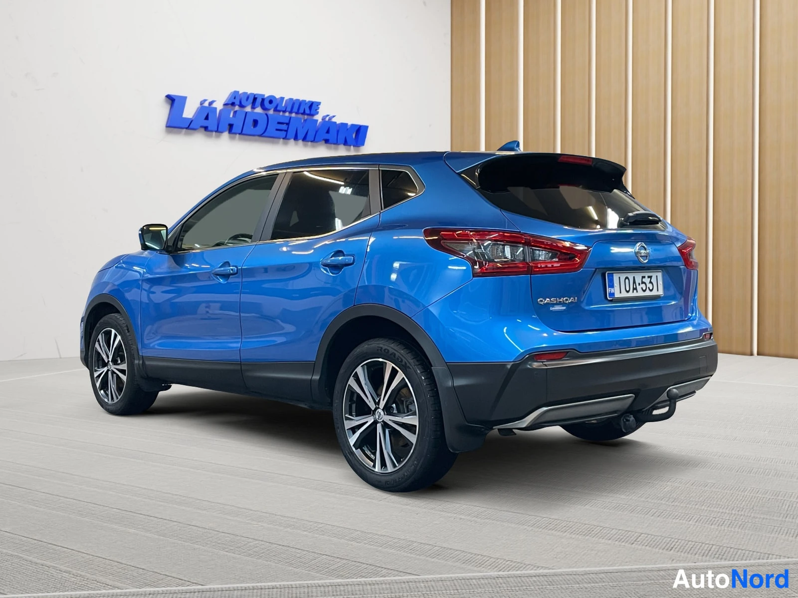 Sininen Nissan Qashqai 2018, takaviisto, kuva 7