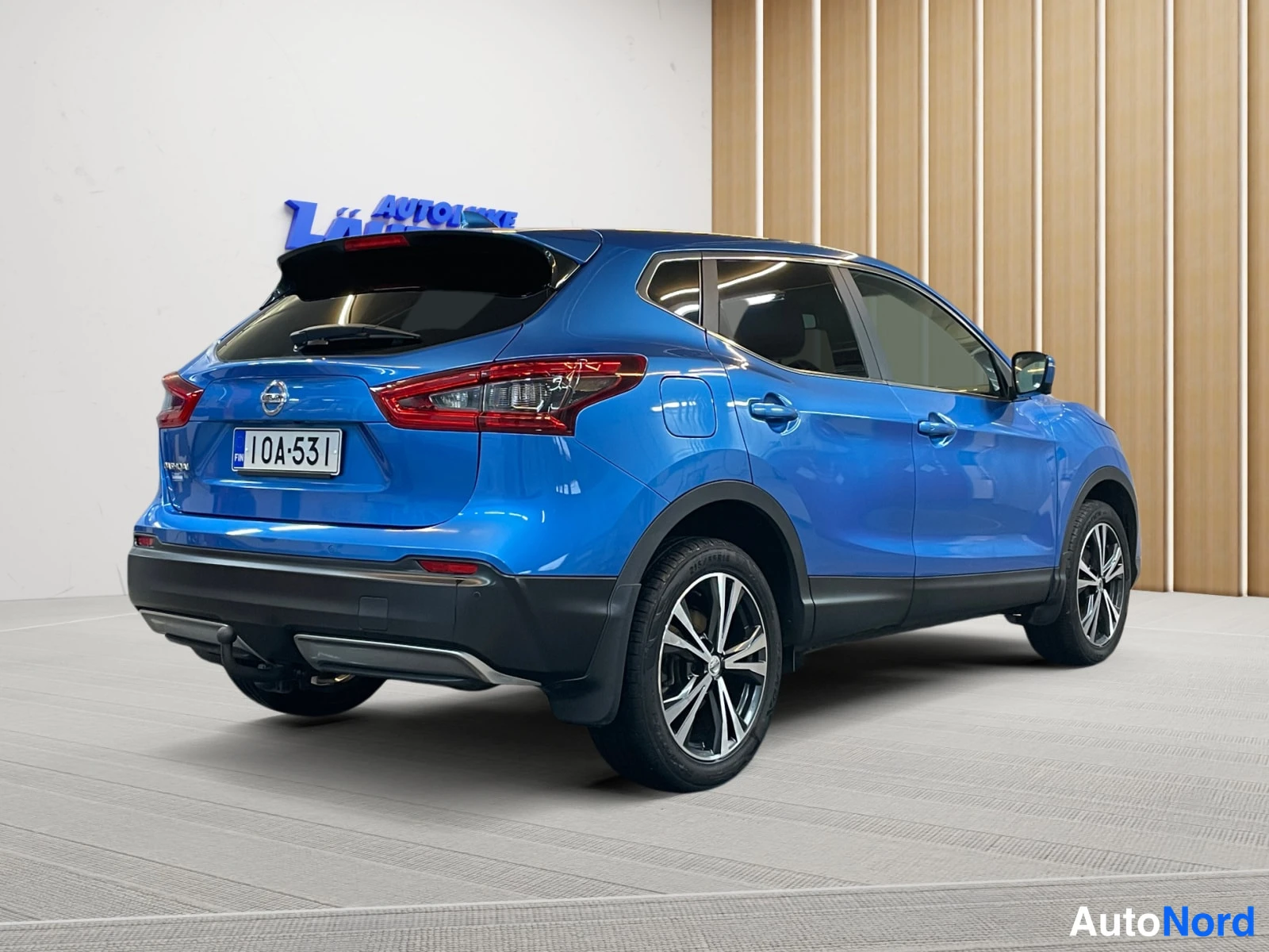 Sininen Nissan Qashqai 2018, takaviisto, kuva 6