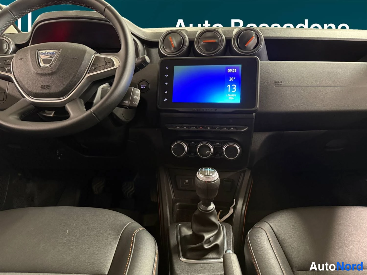 Harmaa Dacia Duster 2022, yksityiskohta, kuva 23