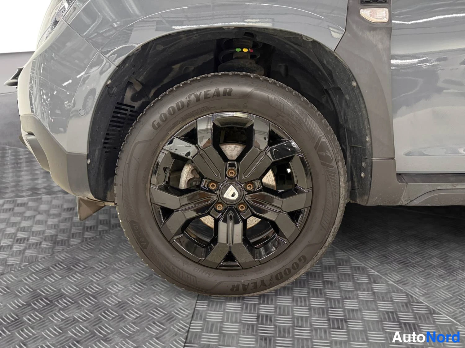 Harmaa Dacia Duster 2022, yksityiskohta, kuva 14