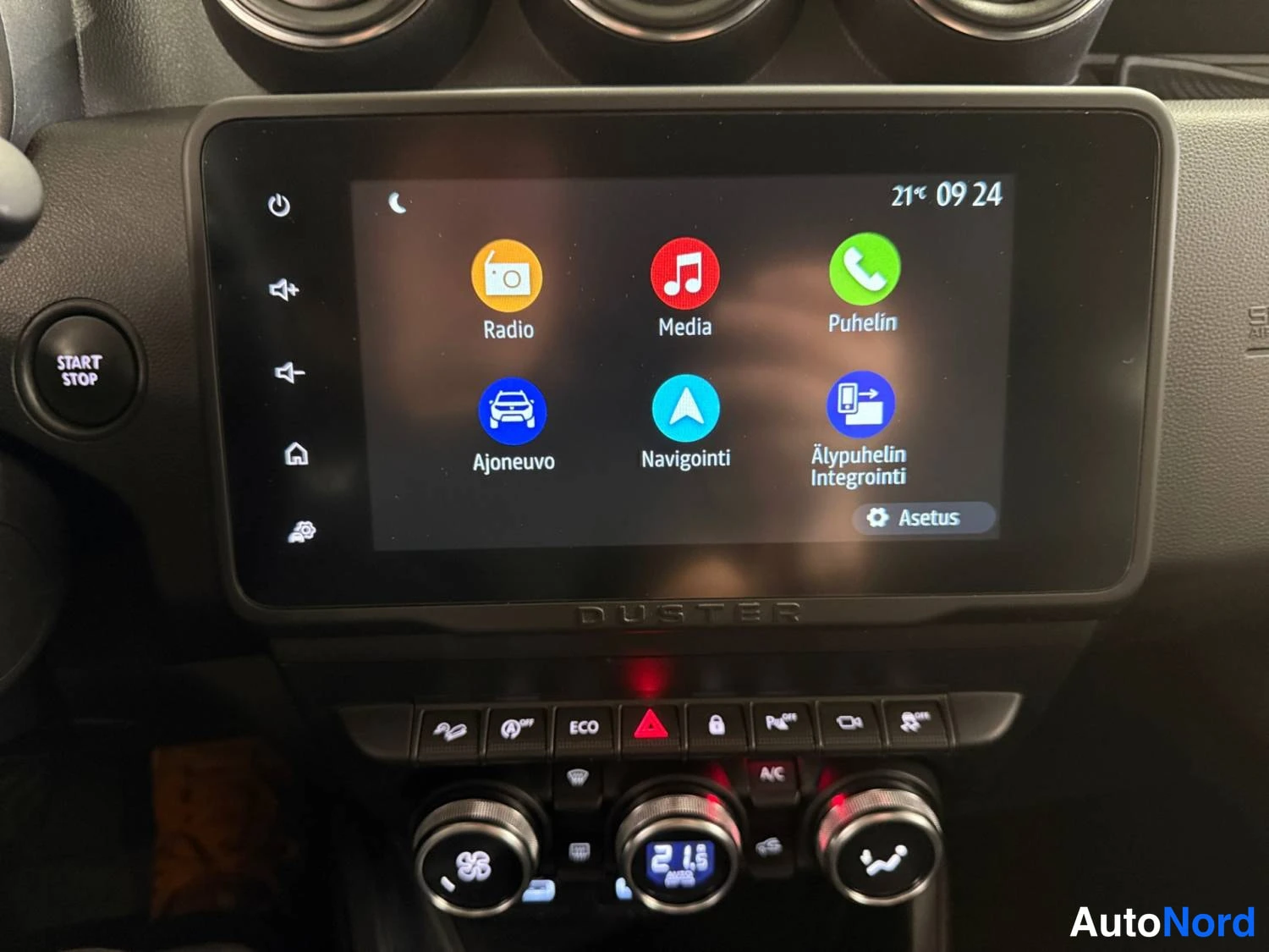 Harmaa Dacia Duster 2022, yksityiskohta, kuva 25