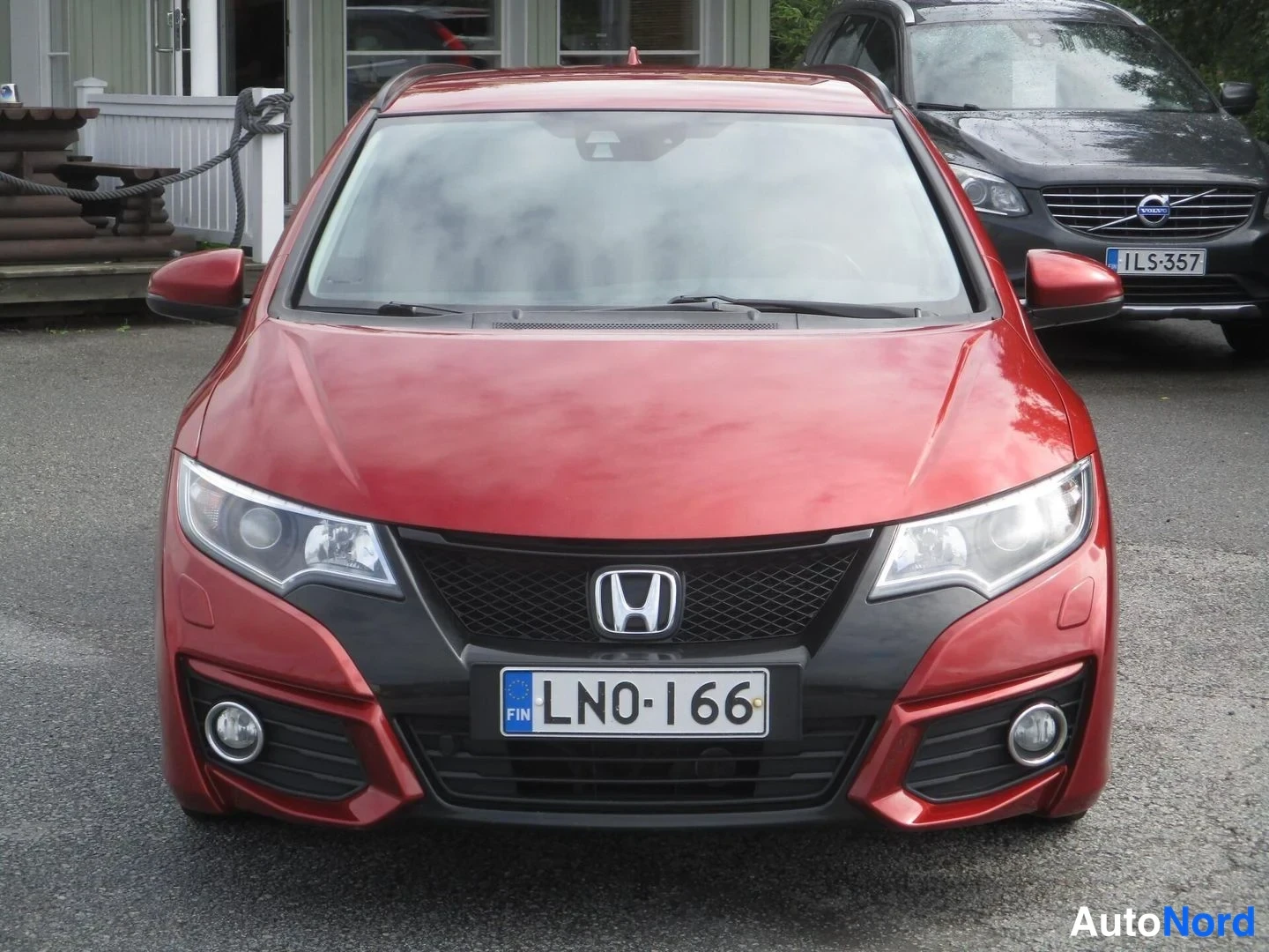 Punainen Honda Civic Tourer 2016, edestä, kuva 5