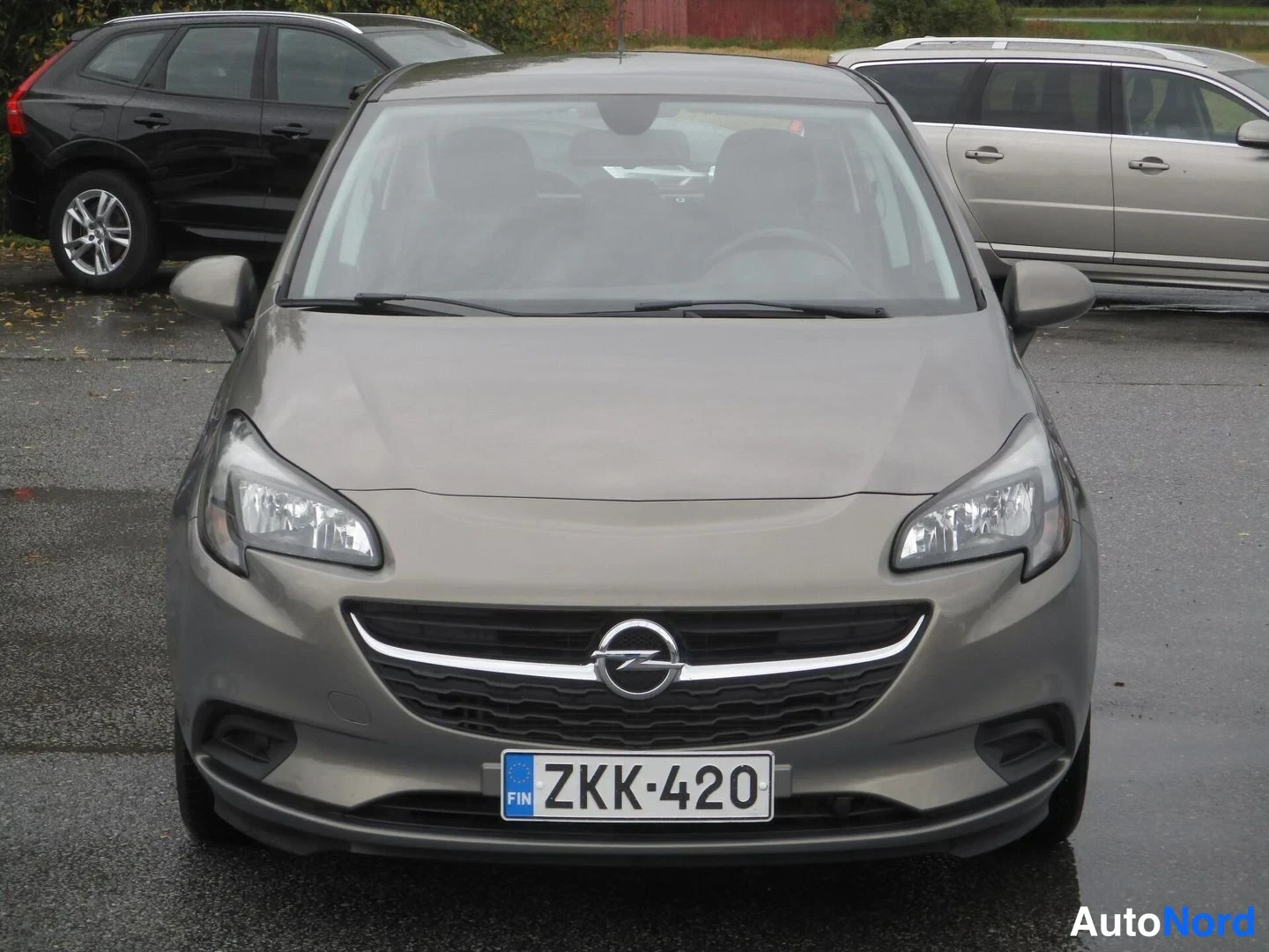 Ruskea Opel Corsa 2015, edestä, kuva 5