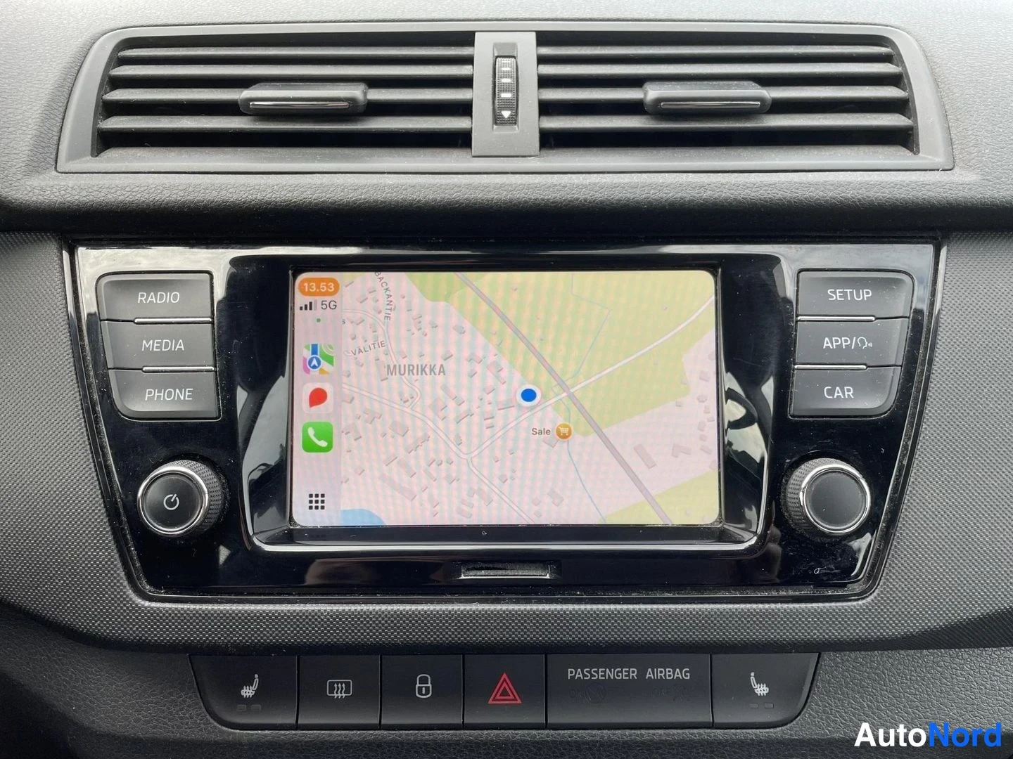 Valkoinen Skoda Fabia 2021, yksityiskohta, kuva 17