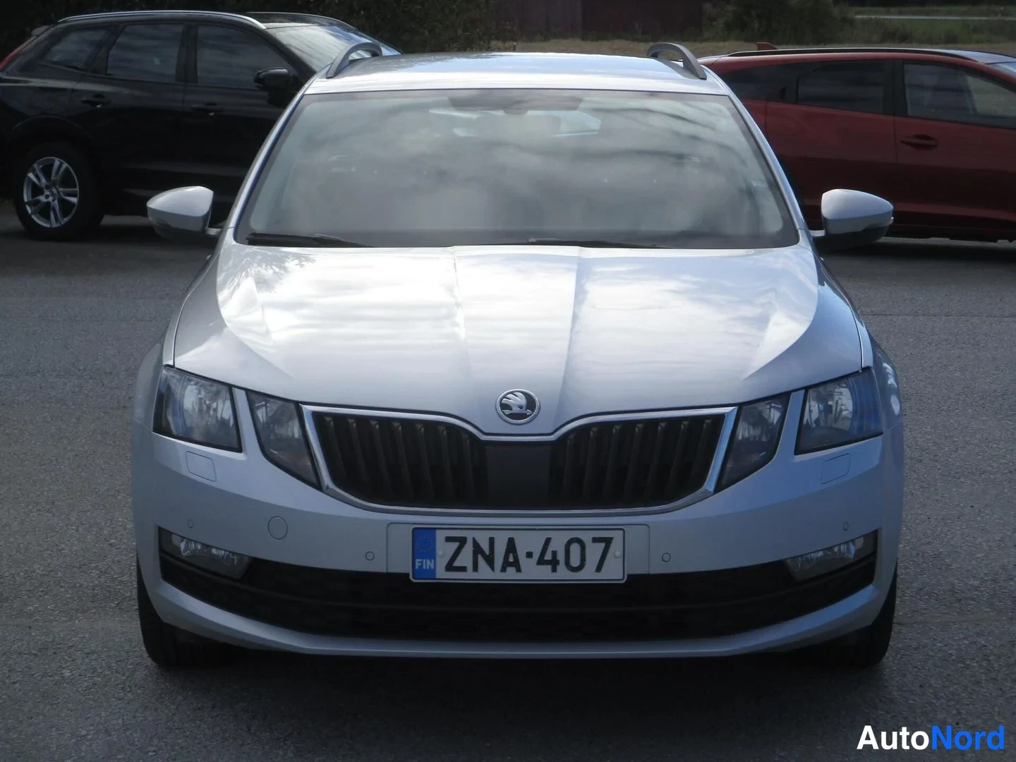 Hopea Skoda Octavia 2020, edestä, kuva 5
